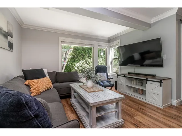 1873 LILAC DRIVE, Surrey 3