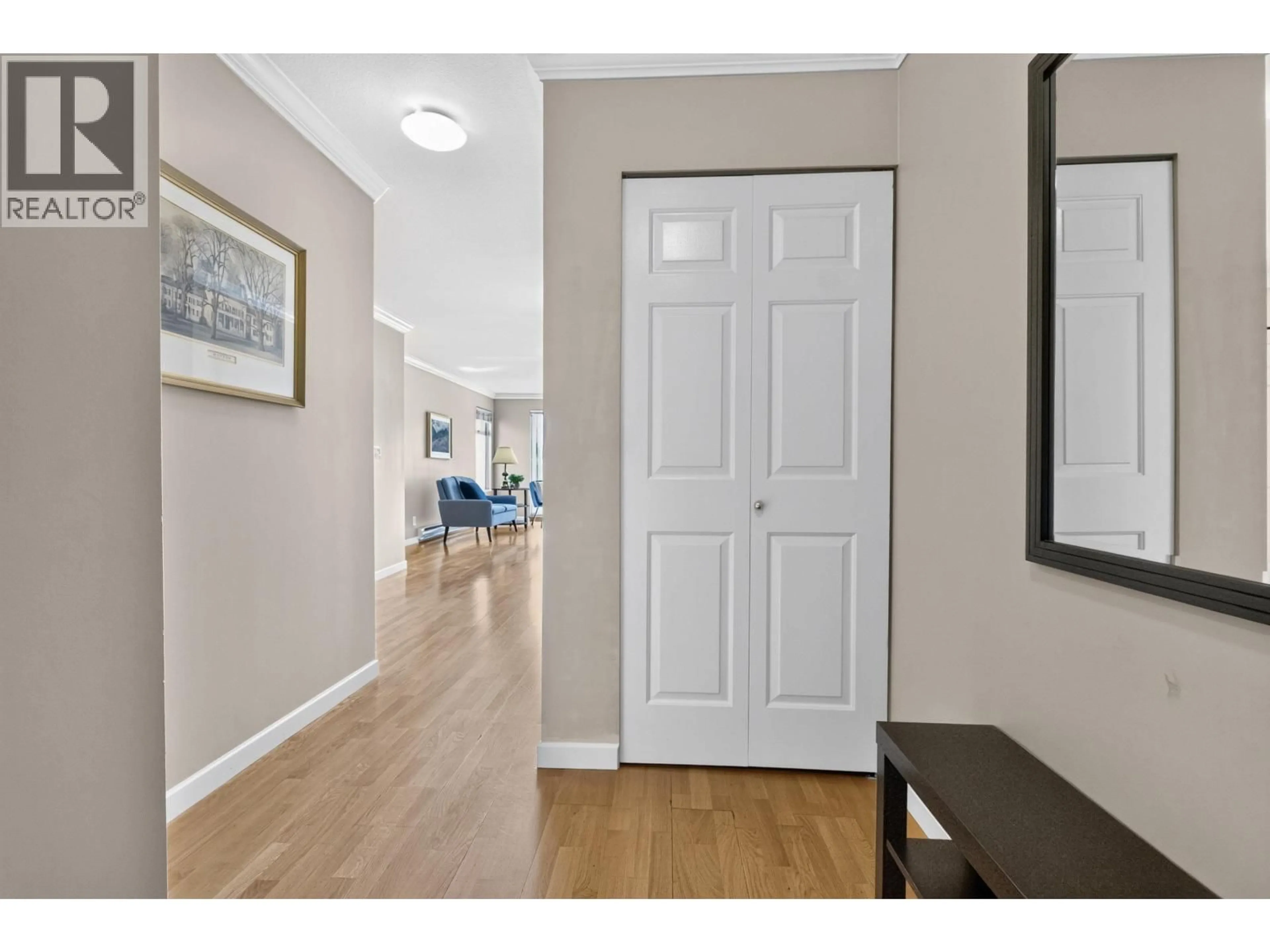 Indoor entryway for 101 - 455 BROMLEY STREET, Coquitlam British Columbia V3K6N7