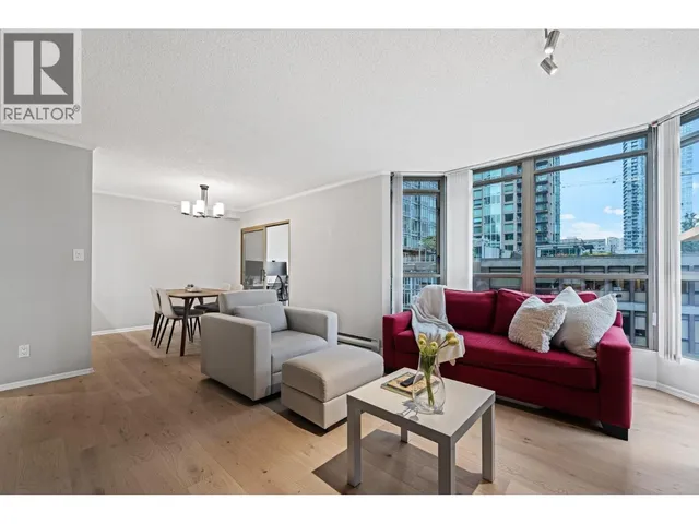 906 - 867 HAMILTON STREET, Vancouver 5