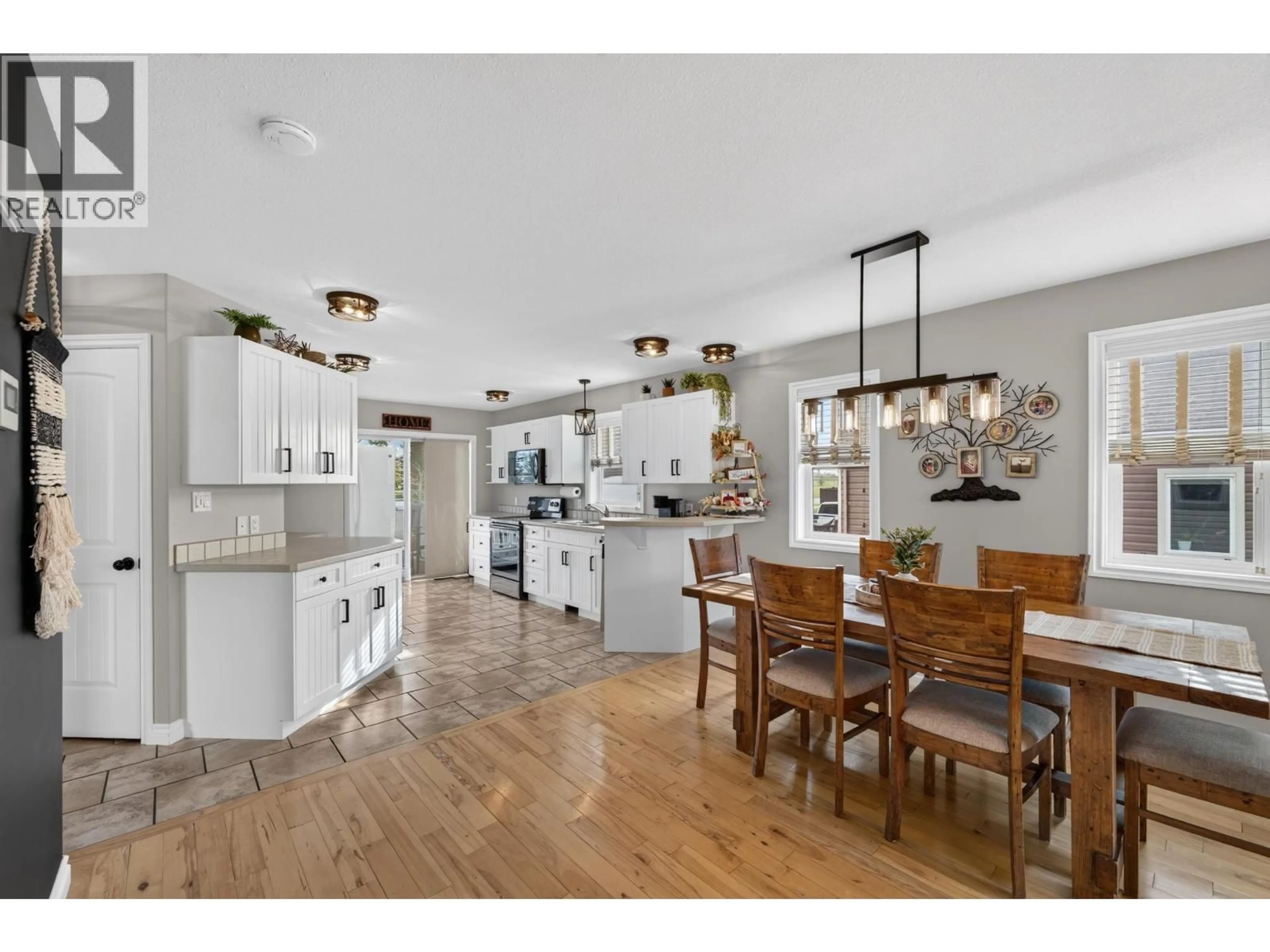 Open concept kitchen, unknown for 11331 86A STREET, Fort St. John British Columbia V1J0G1