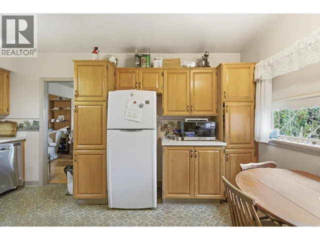 14 37TH AVENUE, Vancouver 5