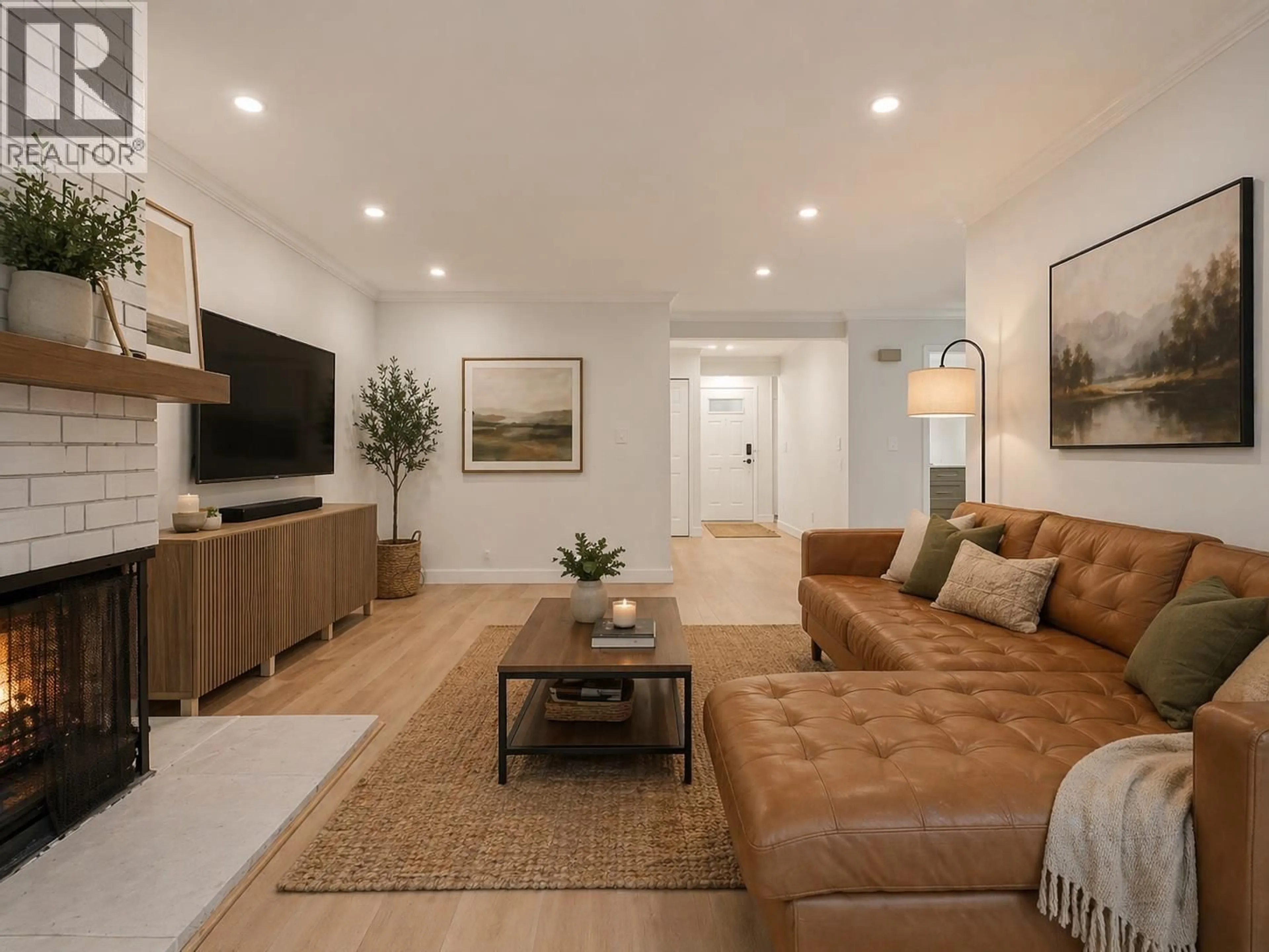 Living room with furniture, unknown for 9546 WILLOWLEAF PLACE, Burnaby British Columbia V5A4A5