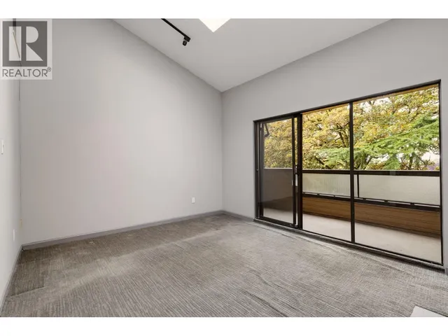 301 - 1930 3RD AVENUE, Vancouver 2