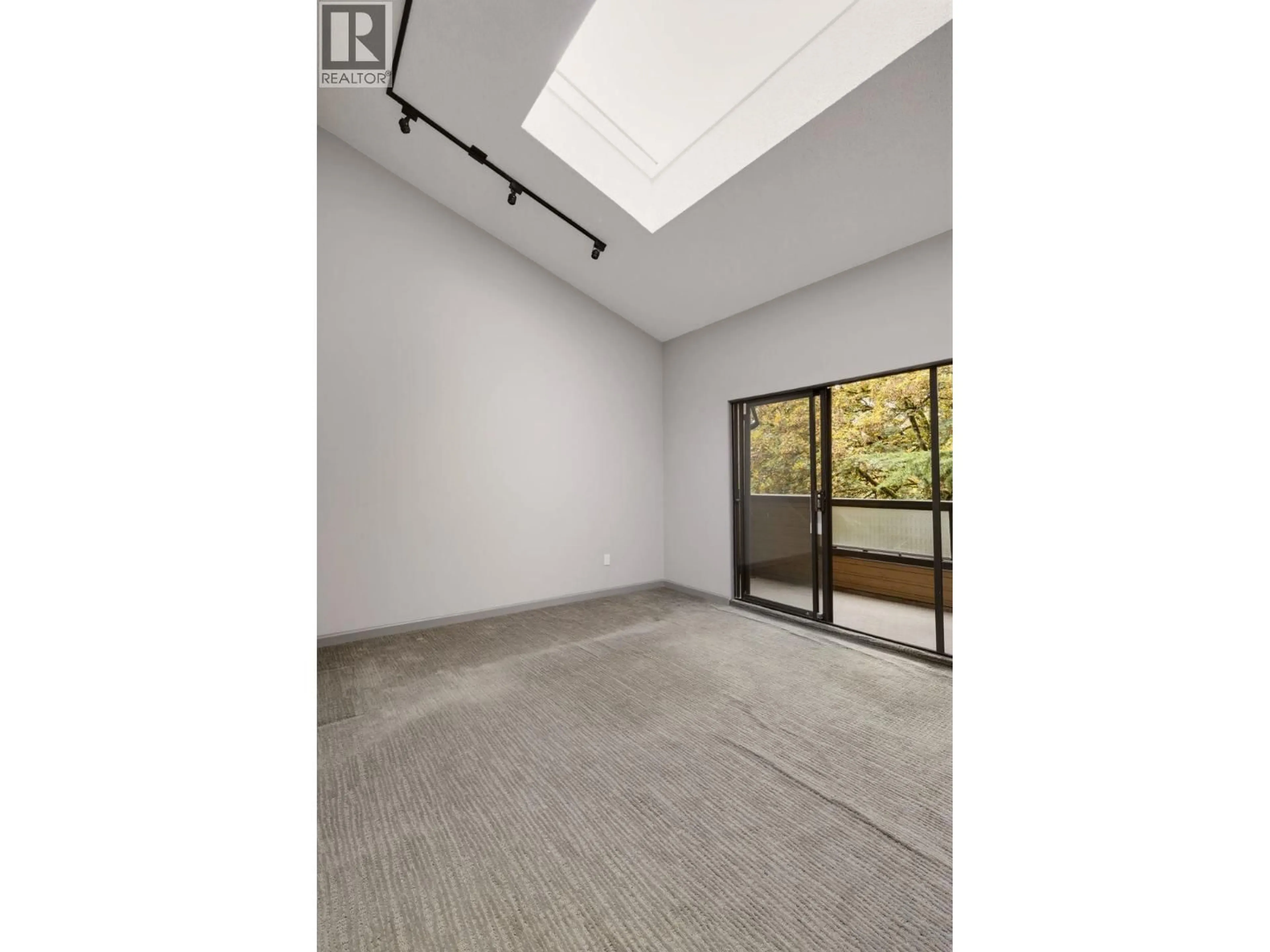 A pic of a room for 301 - 1930 3RD AVENUE, Vancouver British Columbia V6J1L1