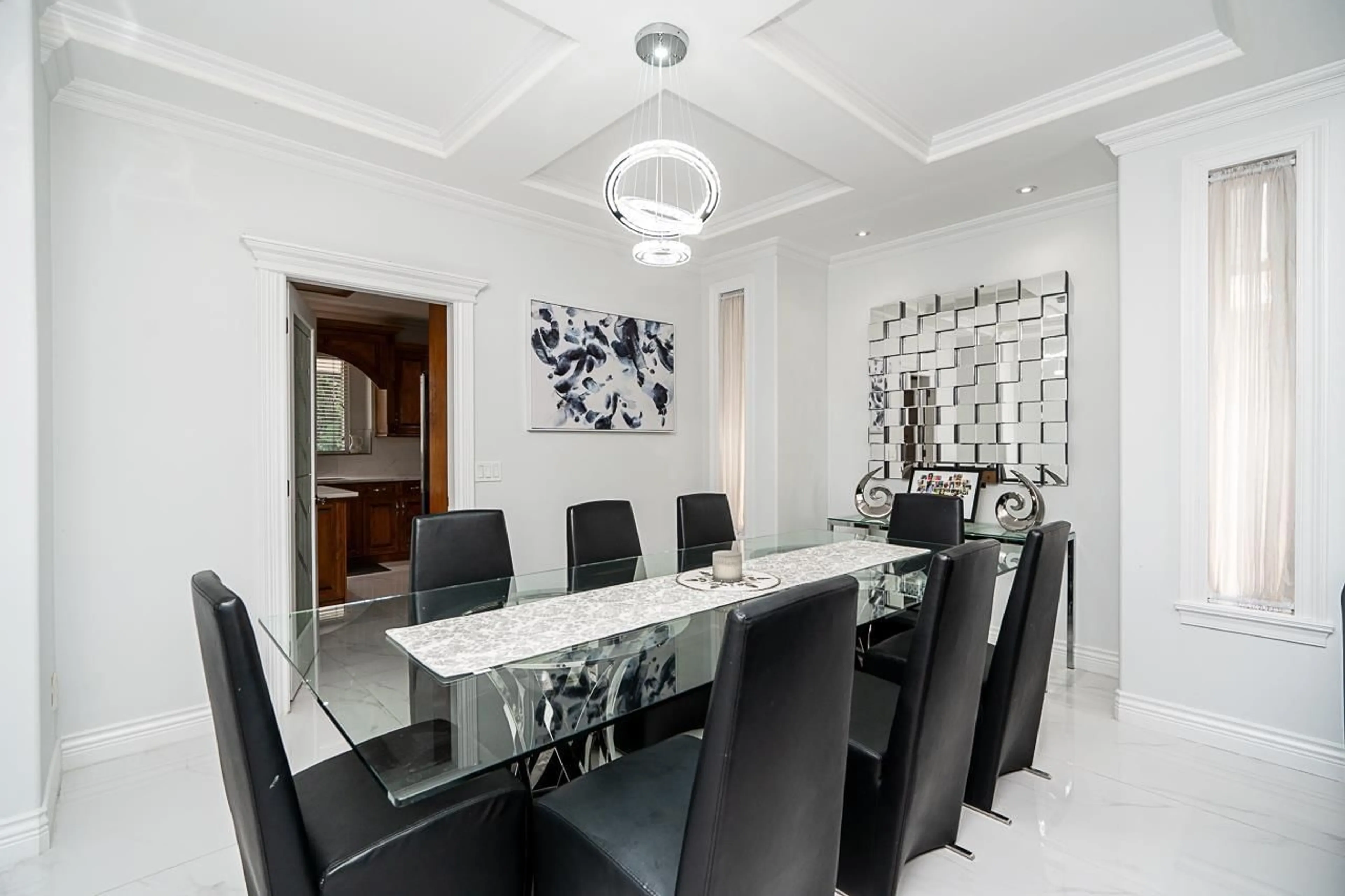 Dining room, ceramic/tile floor for 14836 68 AVENUE, Surrey British Columbia V3S2B5