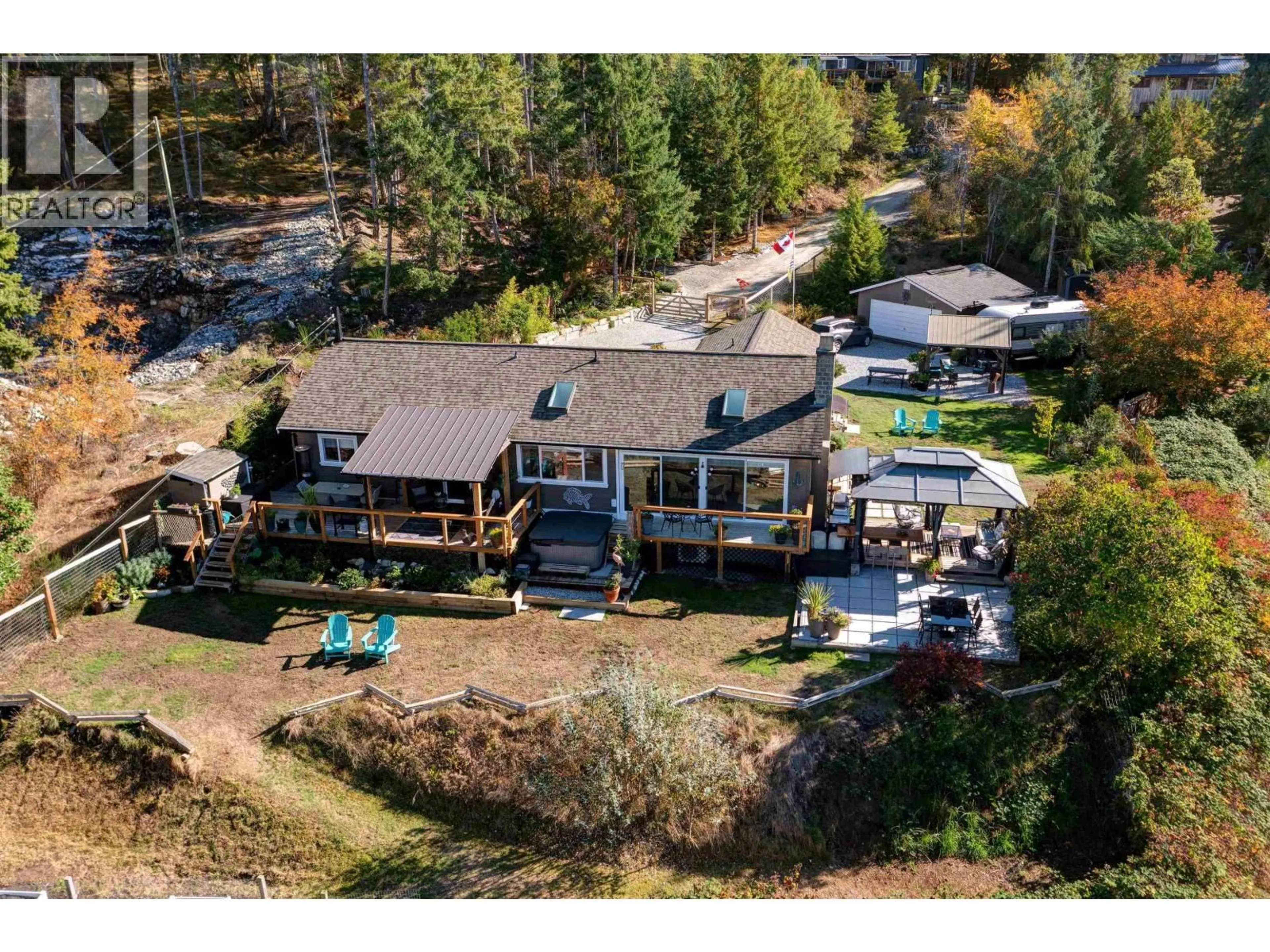 A pic from outside/outdoor area/front of a property/back of a property/a pic from drone, unknown for 4517 POLLOCK ROAD, Pender Harbour British Columbia V0N2H1