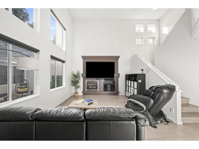 14938 59 AVENUE, Surrey 4