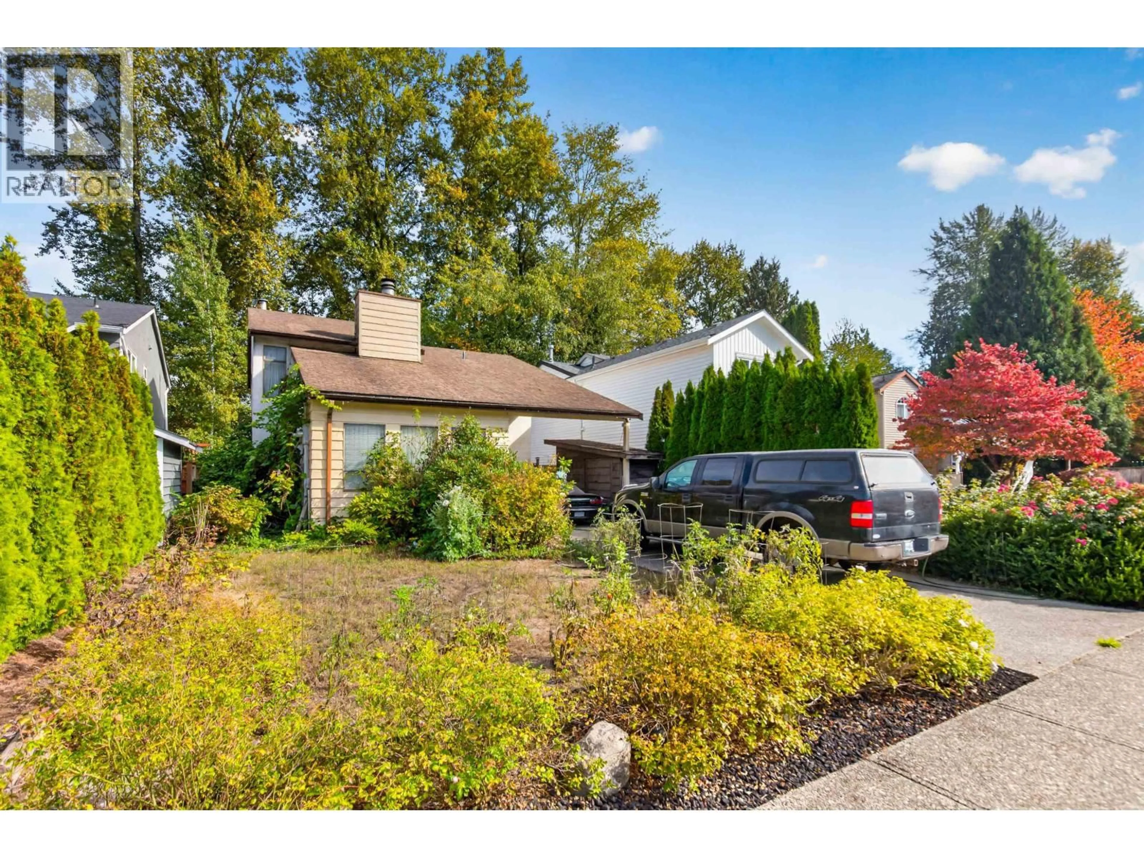 Home with vinyl exterior material, street for 19765 WILDCREST AVENUE, Pitt Meadows British Columbia V3Y1M3