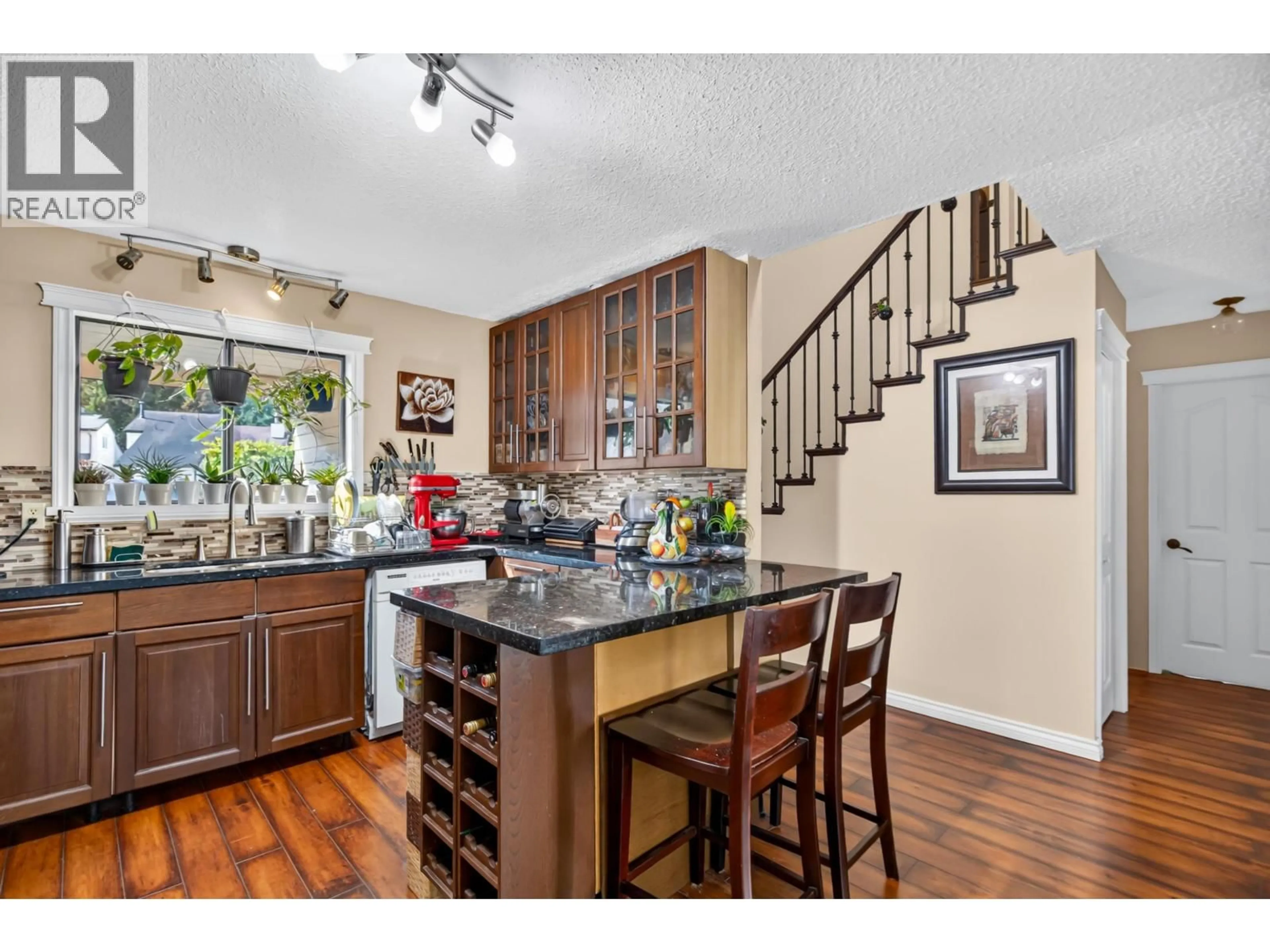 Open concept kitchen, unknown for 19765 WILDCREST AVENUE, Pitt Meadows British Columbia V3Y1M3