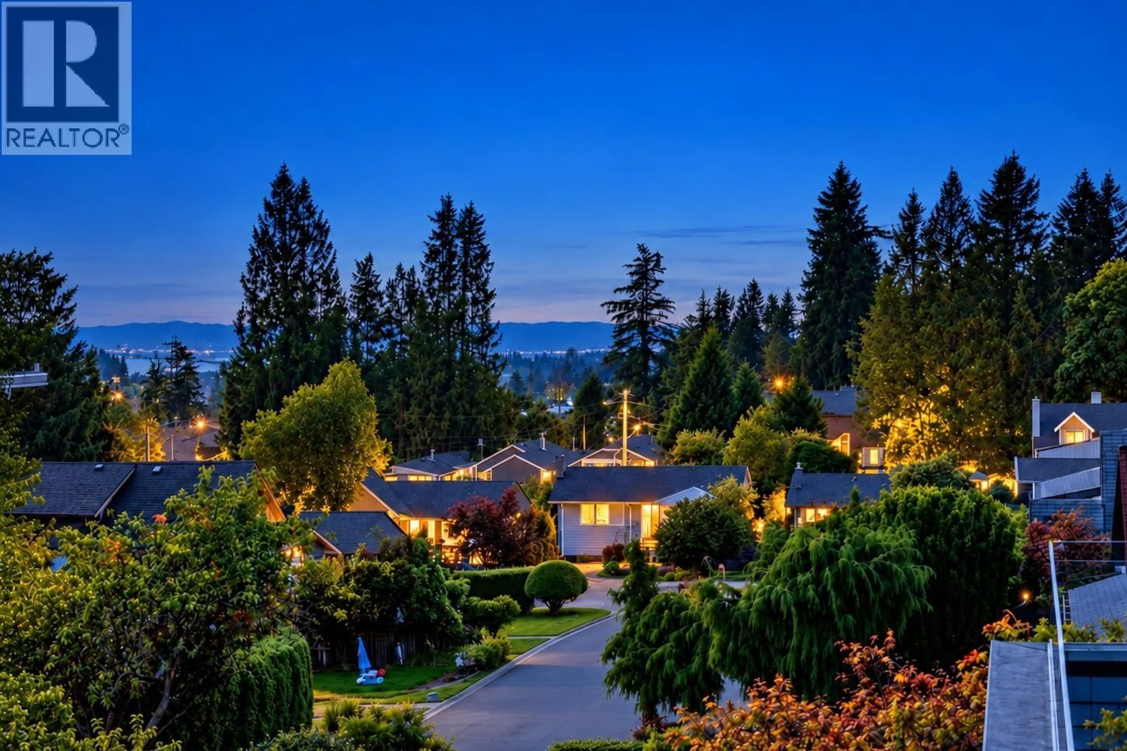 Patio, mountain view for 238 28TH STREET, North Vancouver British Columbia V7N1C2