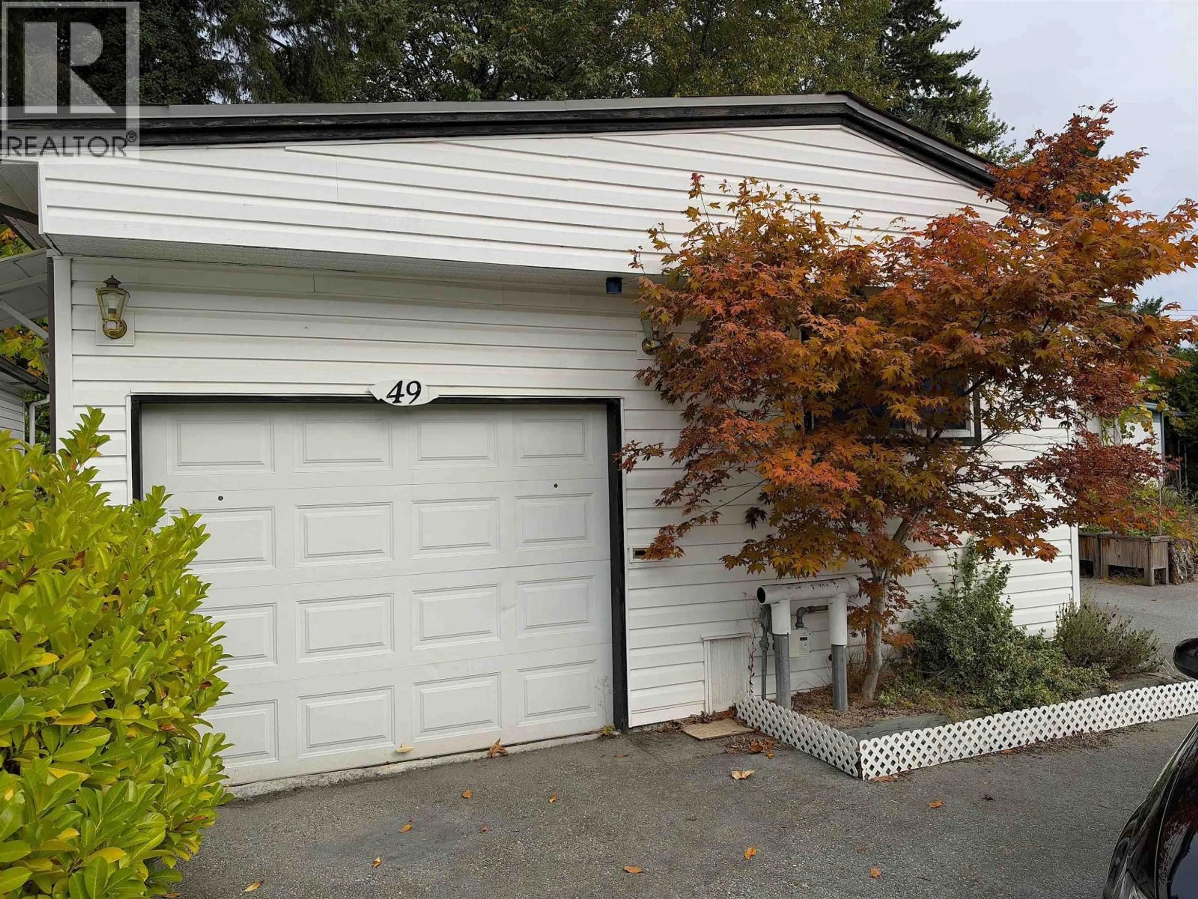 Indoor garage for 49 4200 DEWDNEY TRUNK ROAD, Coquitlam British Columbia V3H3E2