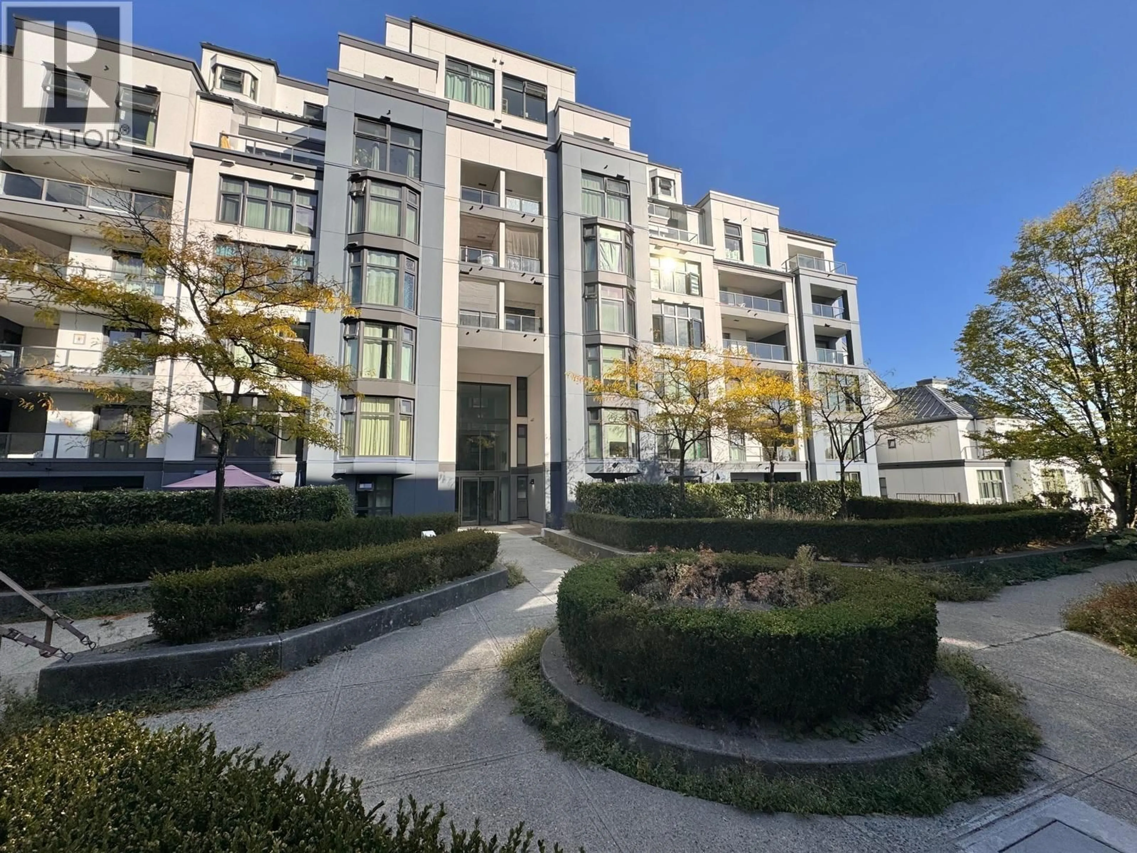 A pic from outside/outdoor area/front of a property/back of a property/a pic from drone, street for 800 - 2528 BROADWAY, Vancouver British Columbia V5M4V2