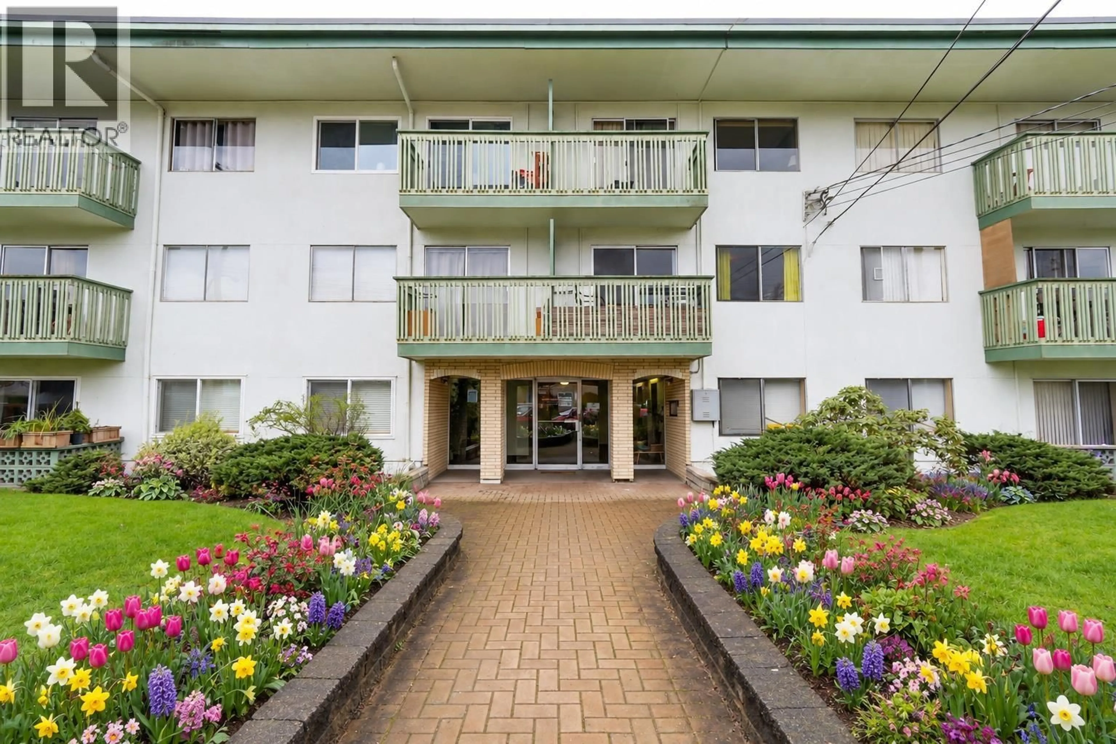 Patio, unknown for 207 - 36 14TH AVENUE, Vancouver British Columbia V5T4C9