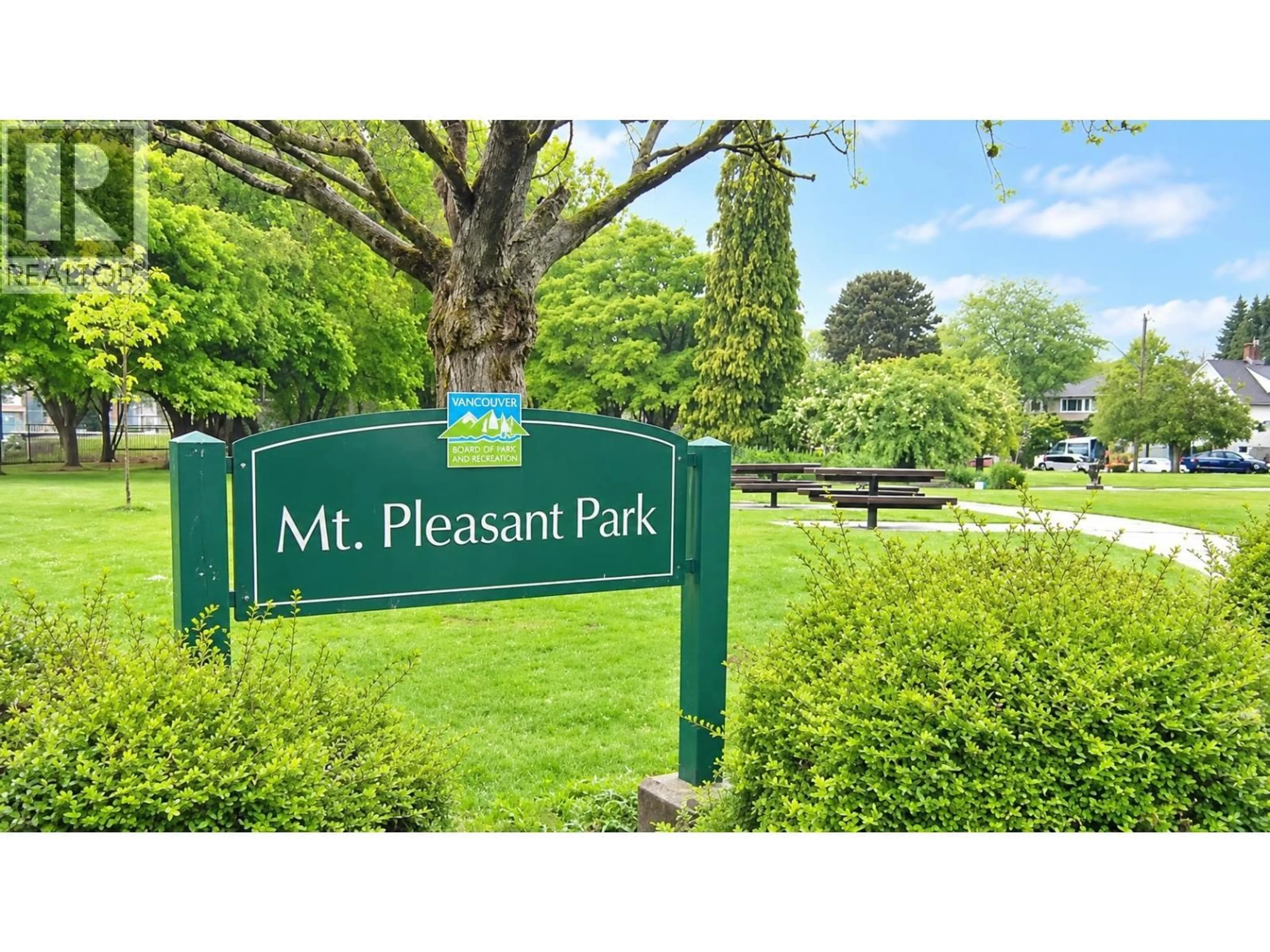 Unknown for 207 - 36 14TH AVENUE, Vancouver British Columbia V5T4C9