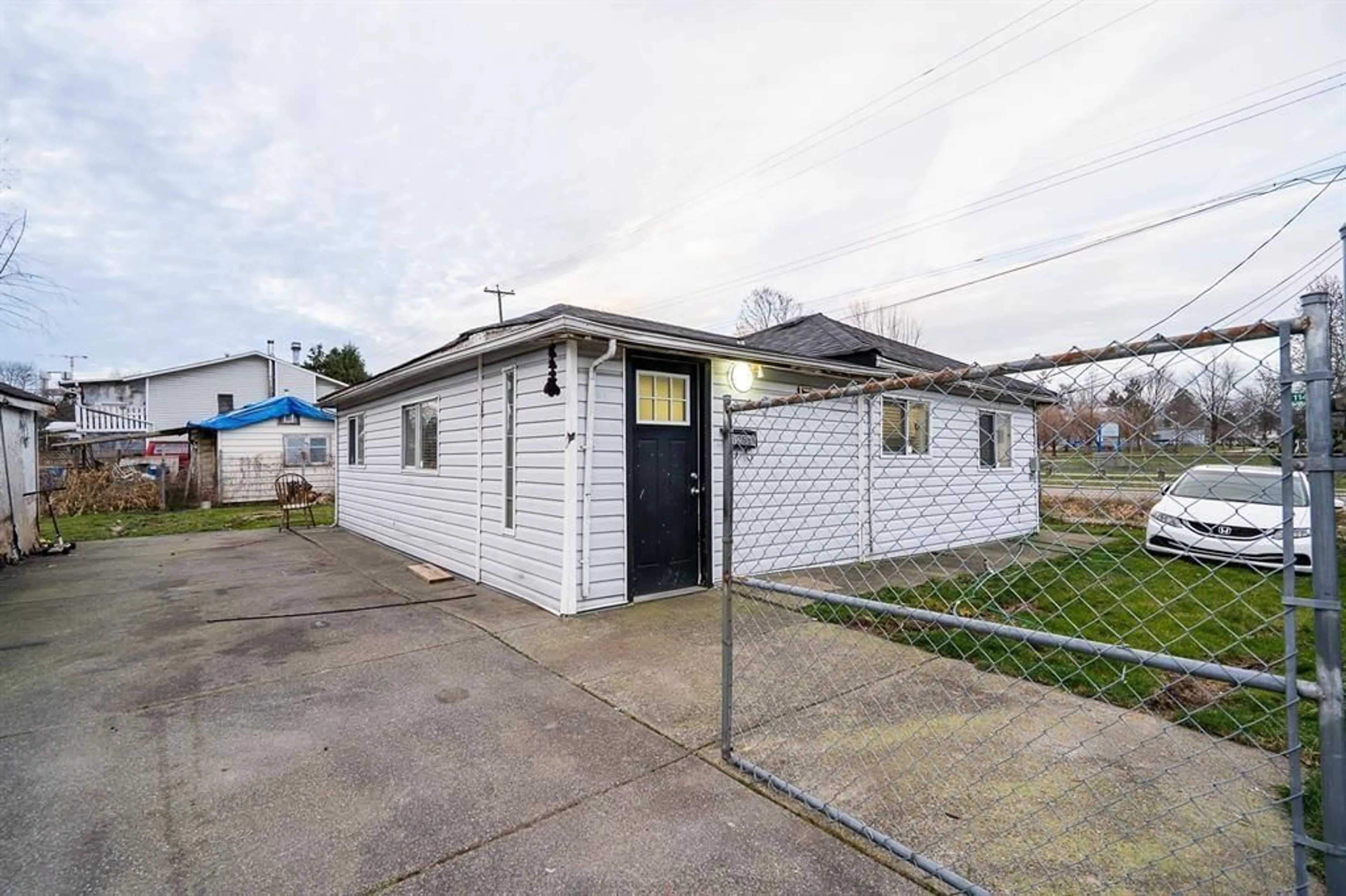 Shed for 12666 114 AVENUE, Surrey British Columbia V3V3N9