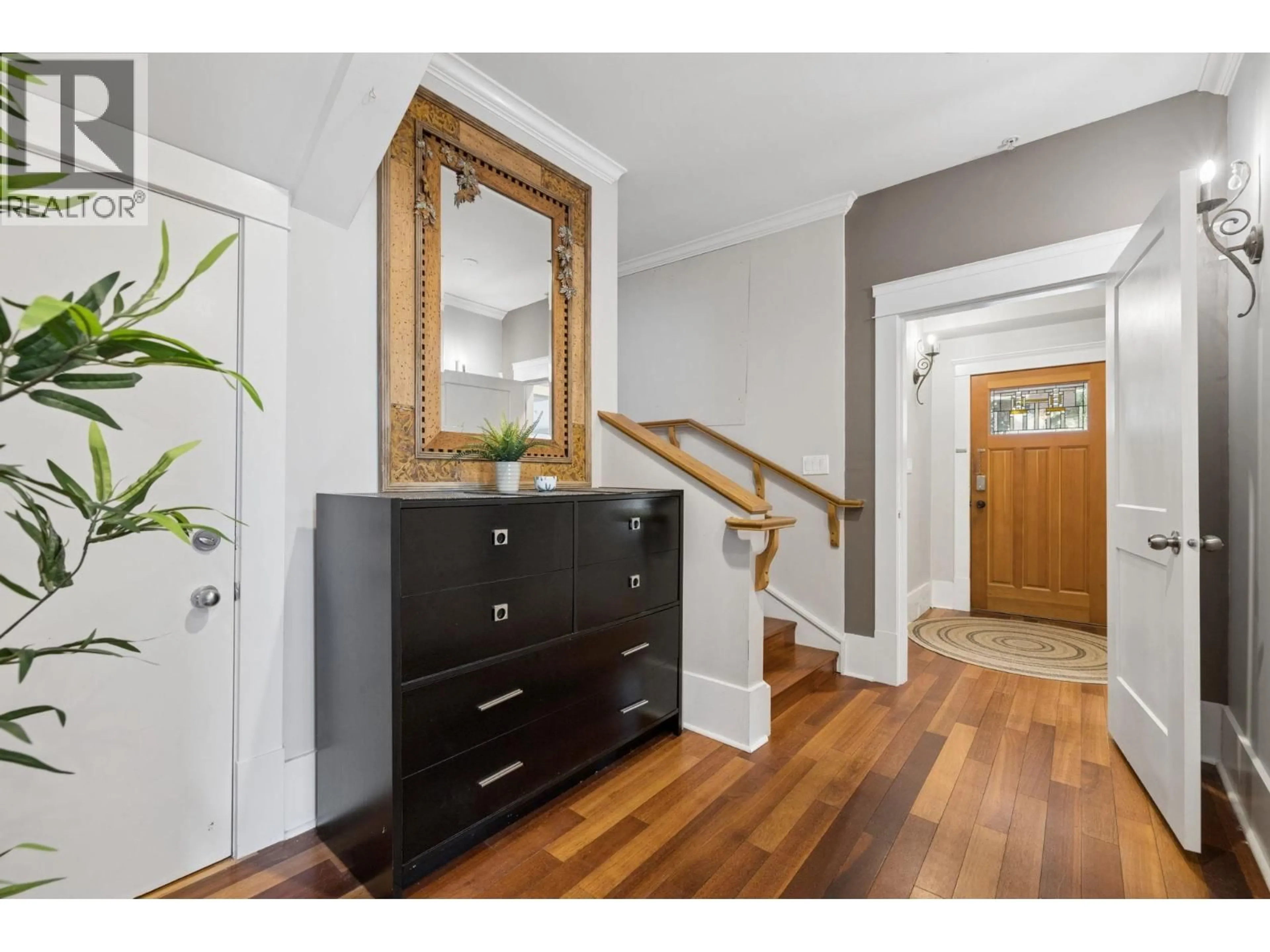 Indoor entryway for 971 NICOLA STREET, Vancouver British Columbia V6G2C7
