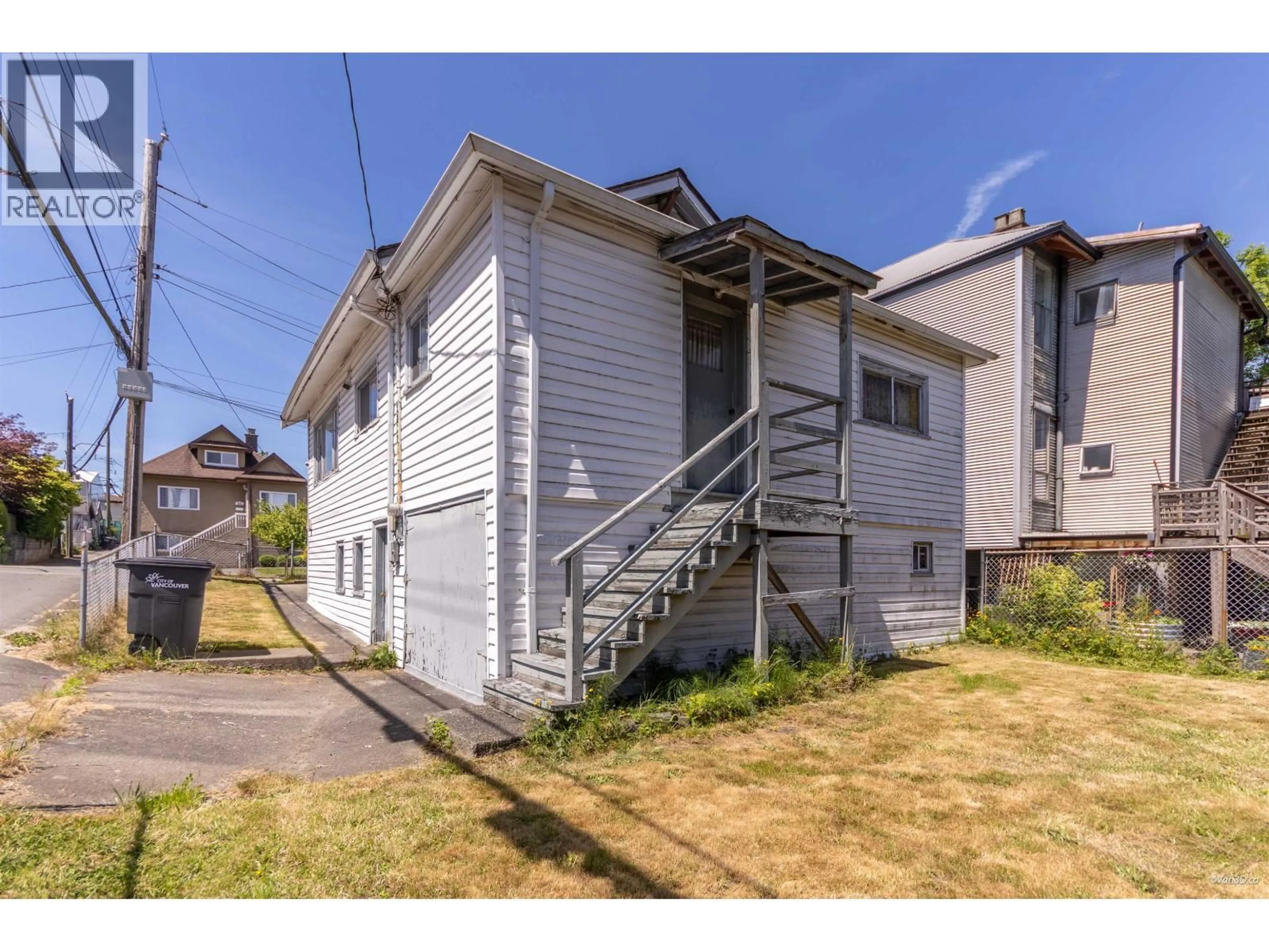Unknown for 824 SEMLIN DRIVE, Vancouver British Columbia V5L4J5