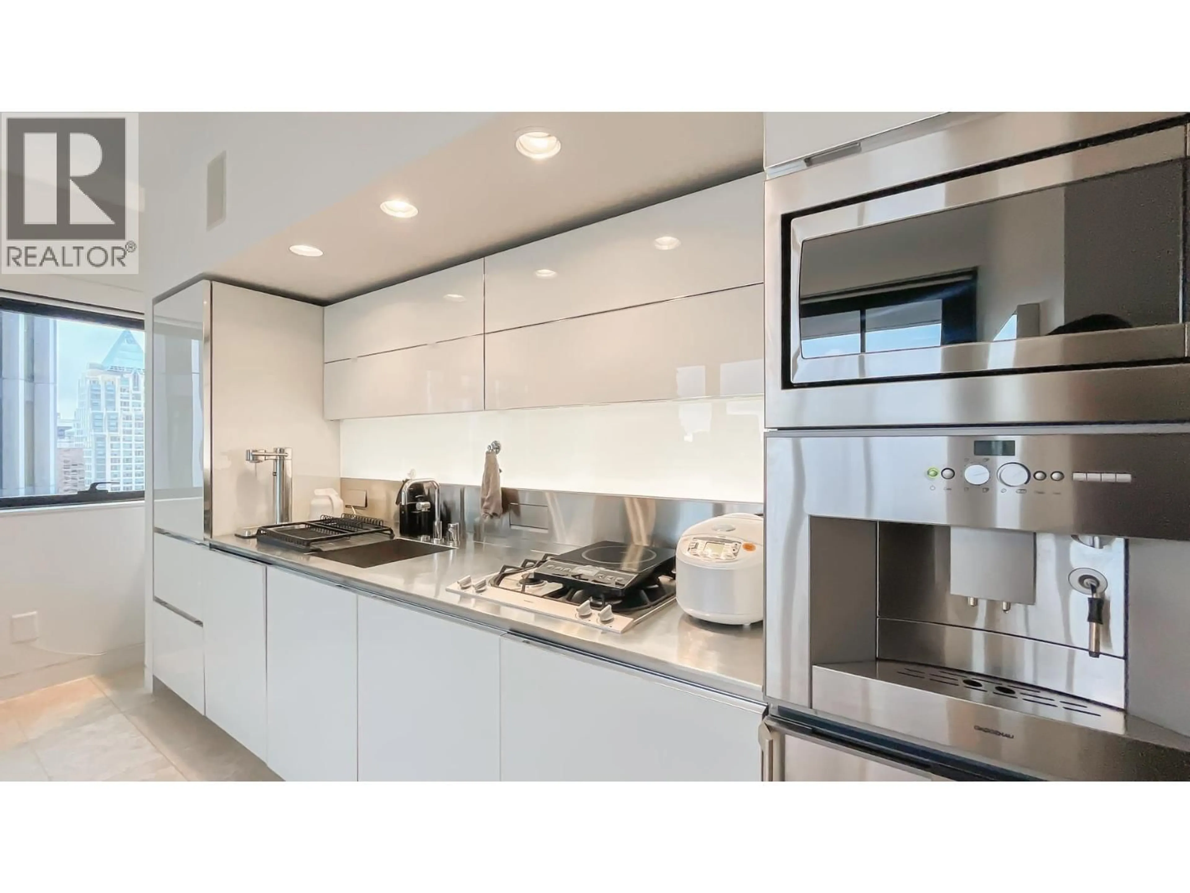 Contemporary kitchen, ceramic/tile floor for 2005 - 838 W HASTINGS STREET, Vancouver British Columbia V6C0A6