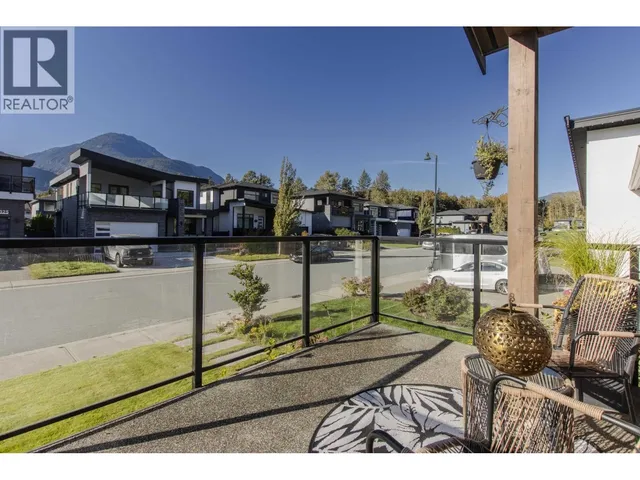 39320 CARDINAL DRIVE, Squamish 3