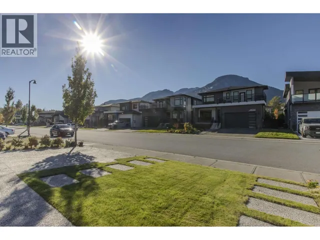 39320 CARDINAL DRIVE, Squamish 5