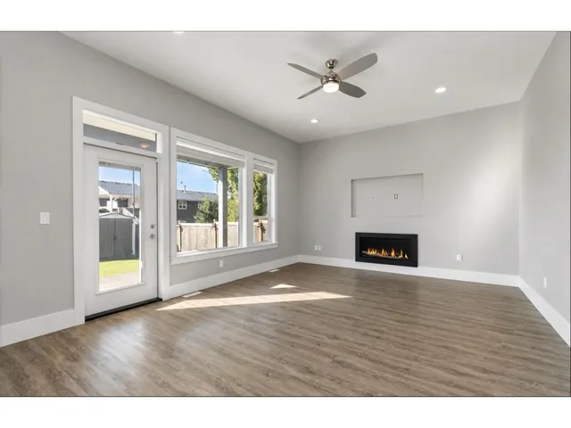 6567 FERN STREET, Chilliwack 3