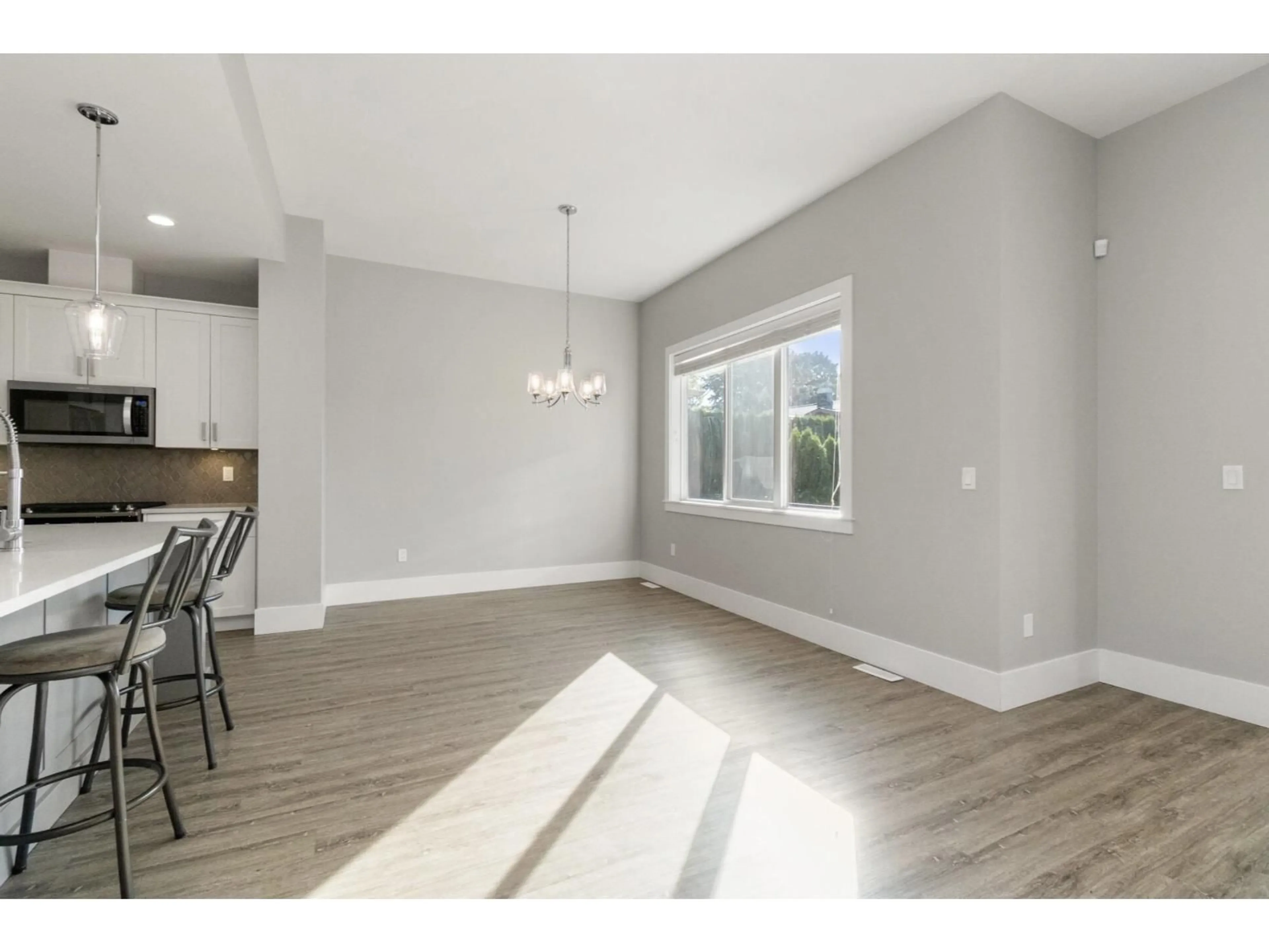 Open concept kitchen, unknown for 6567 FERN STREET, Chilliwack British Columbia V2R2Z7