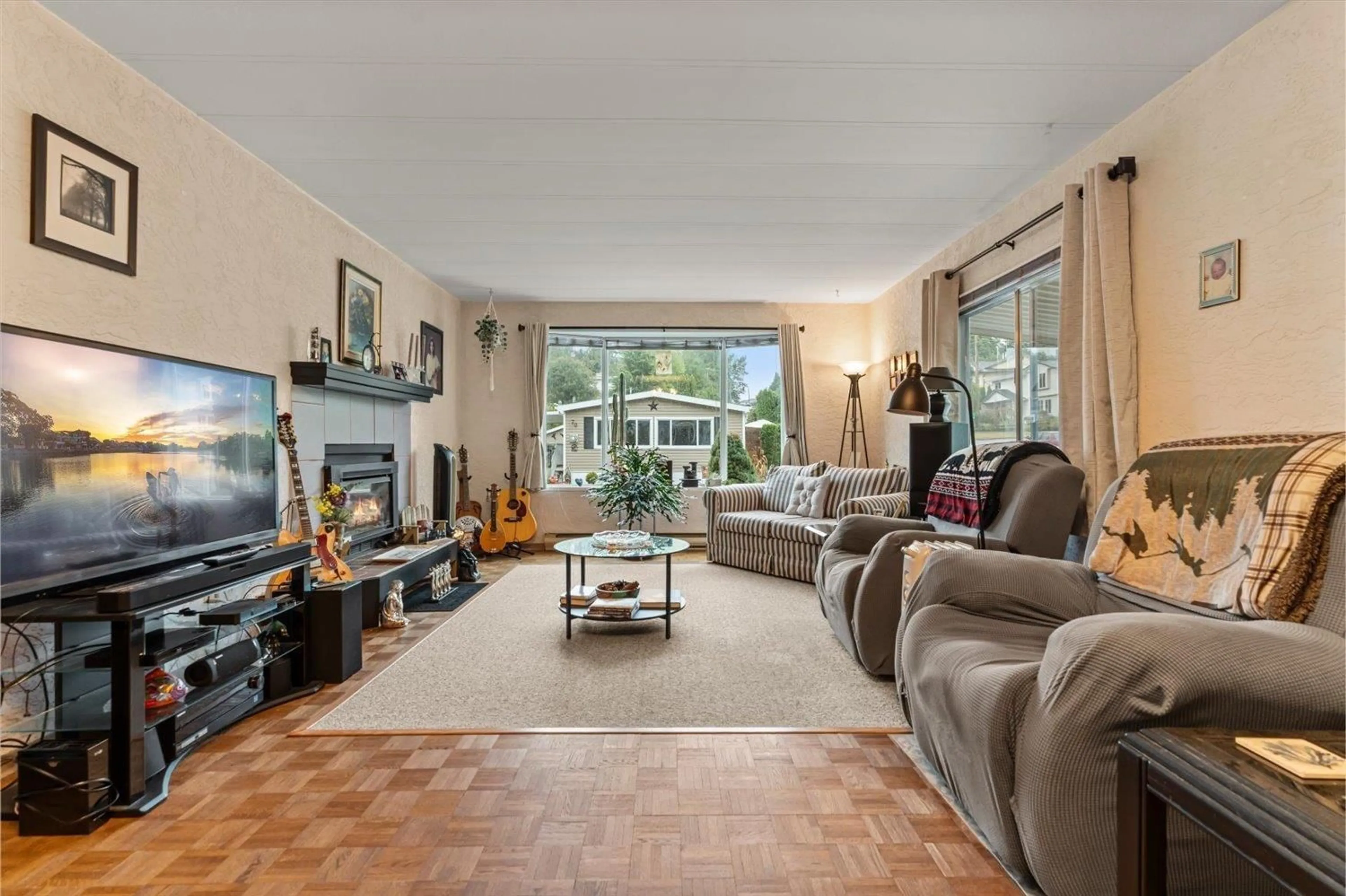 Living room with furniture, unknown for 69 - 3300 HORN STREET, Abbotsford British Columbia V2S7Y5
