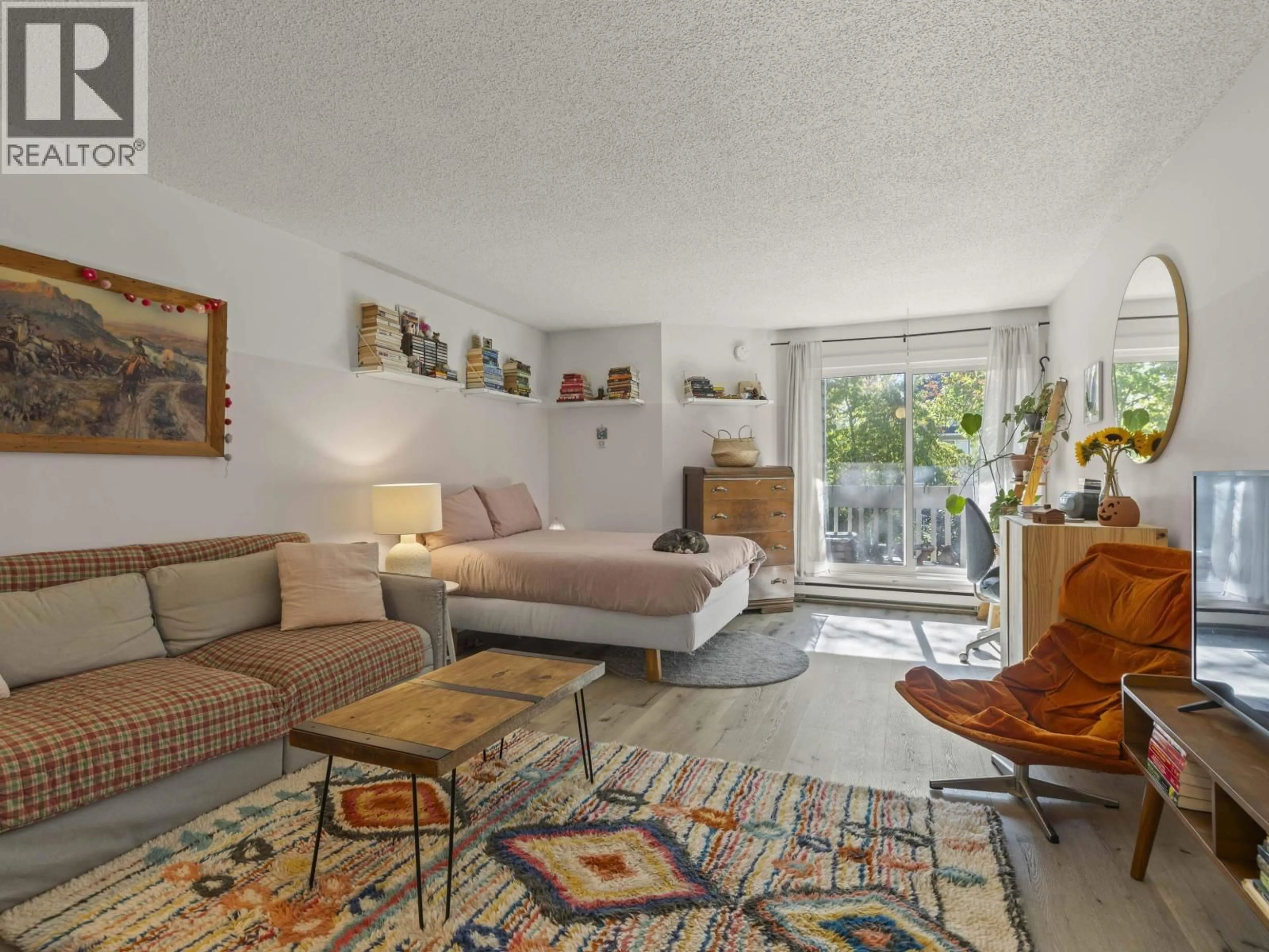 Living room with furniture, unknown for 216 - 1545 2ND AVENUE, Vancouver British Columbia V5N1C8