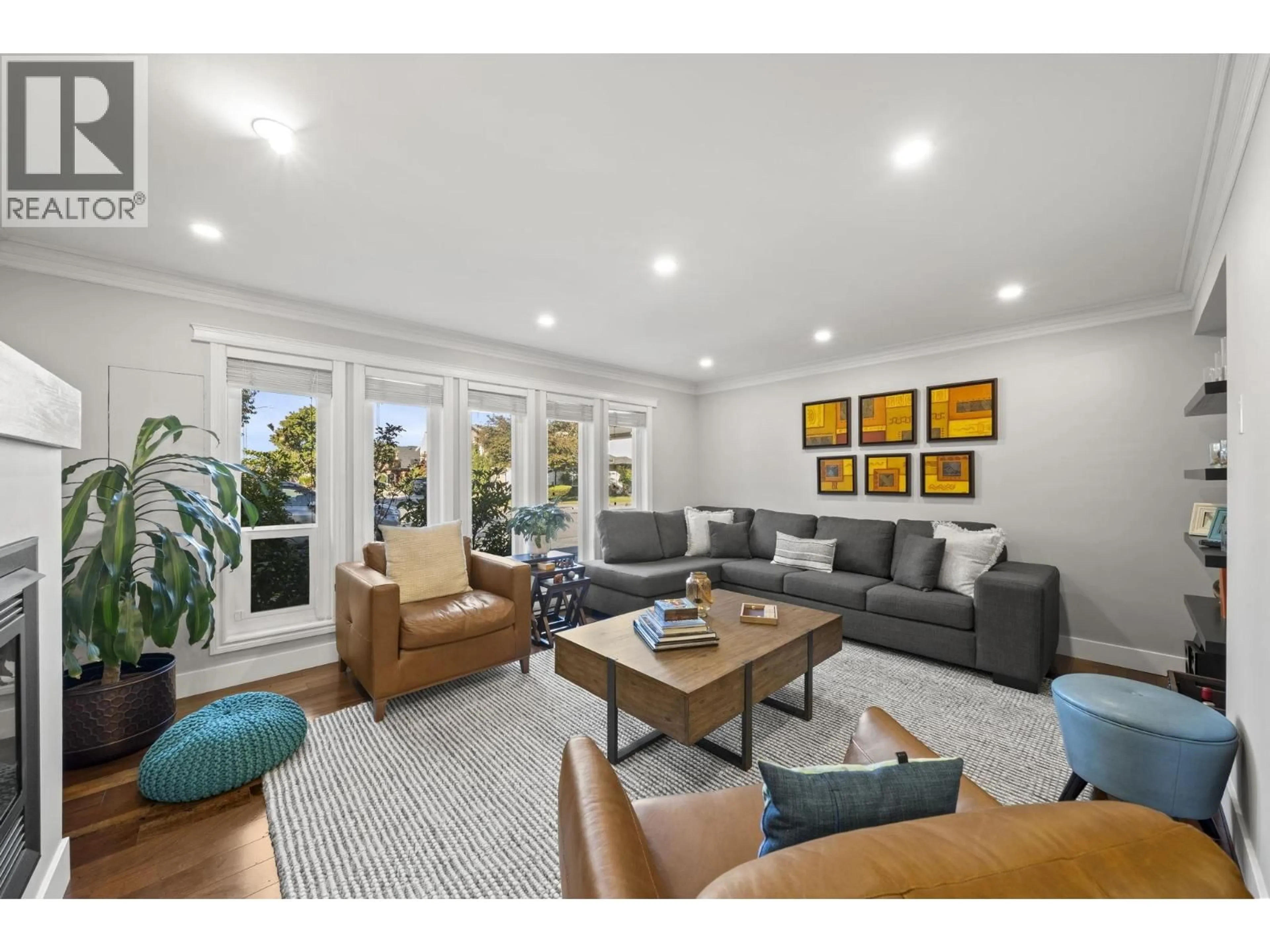 Living room with furniture, unknown for 4326 BONAVISTA DRIVE, Richmond British Columbia V7E5E5