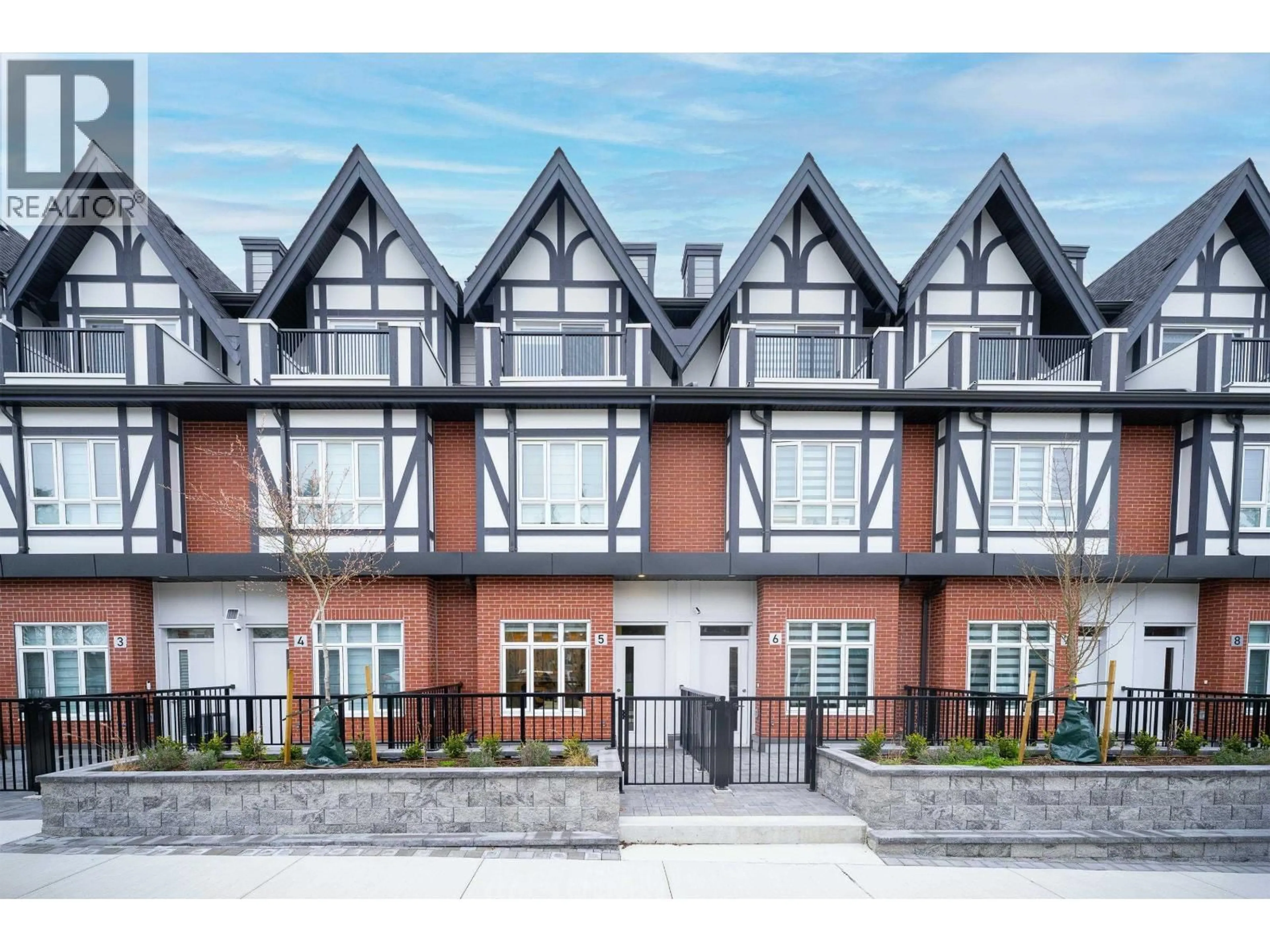 Home with brick exterior material, unknown for 4 - 6988 GRIFFITHS AVENUE, Burnaby British Columbia V5E0C7
