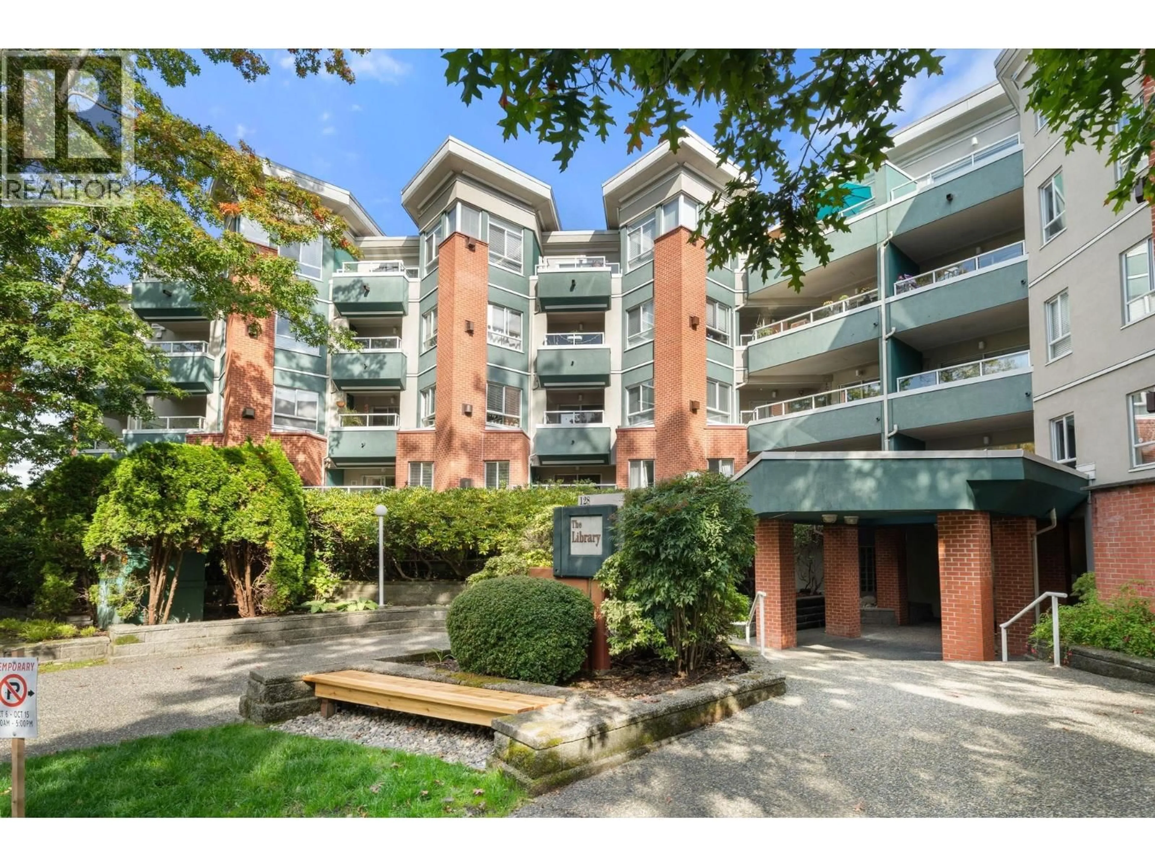 Unknown for 115 - 128 8TH STREET, North Vancouver British Columbia V7M3M1