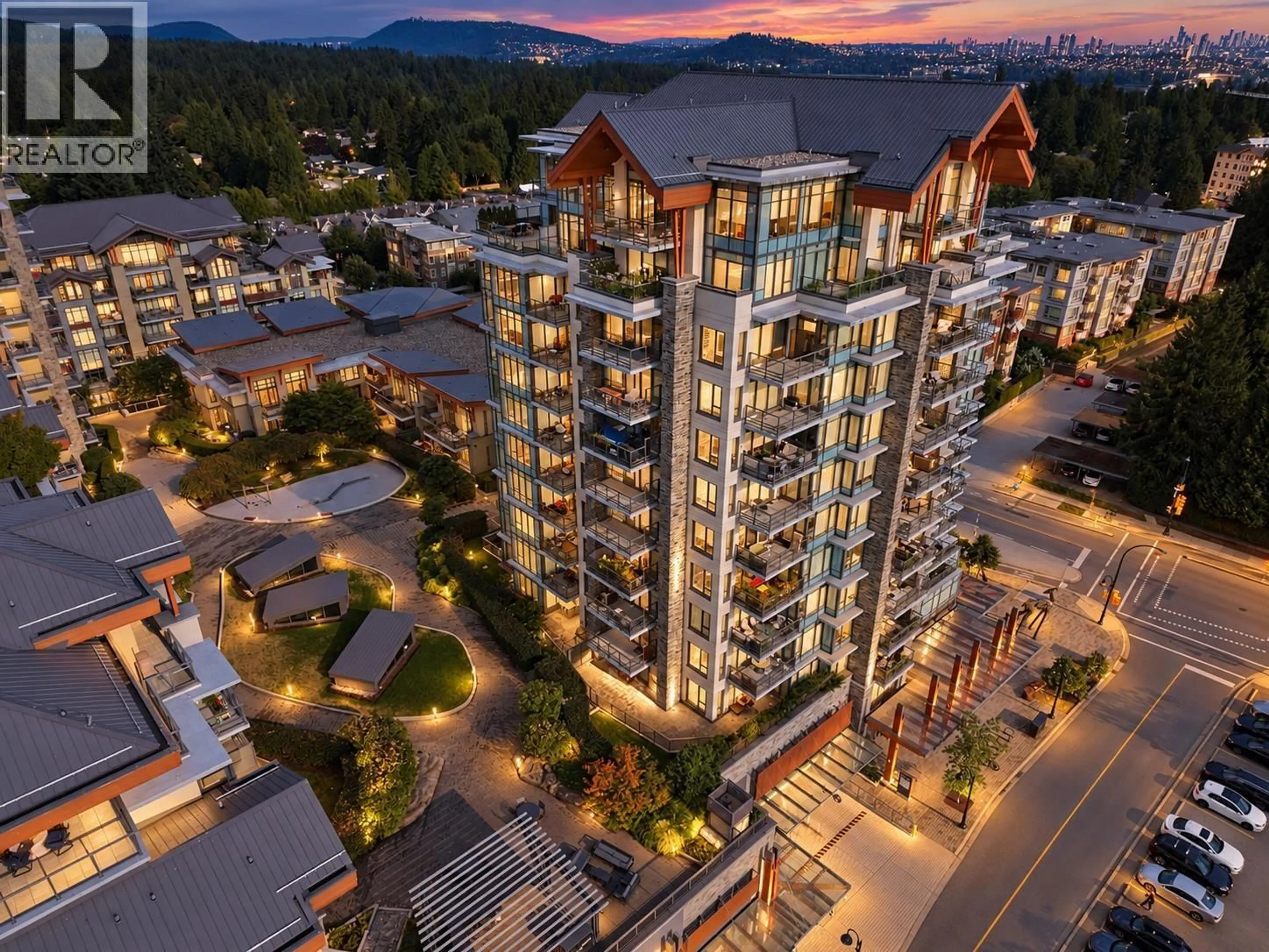 A pic from outside/outdoor area/front of a property/back of a property/a pic from drone, unknown for 902 - 1210 27TH STREET, North Vancouver British Columbia V7J0C5