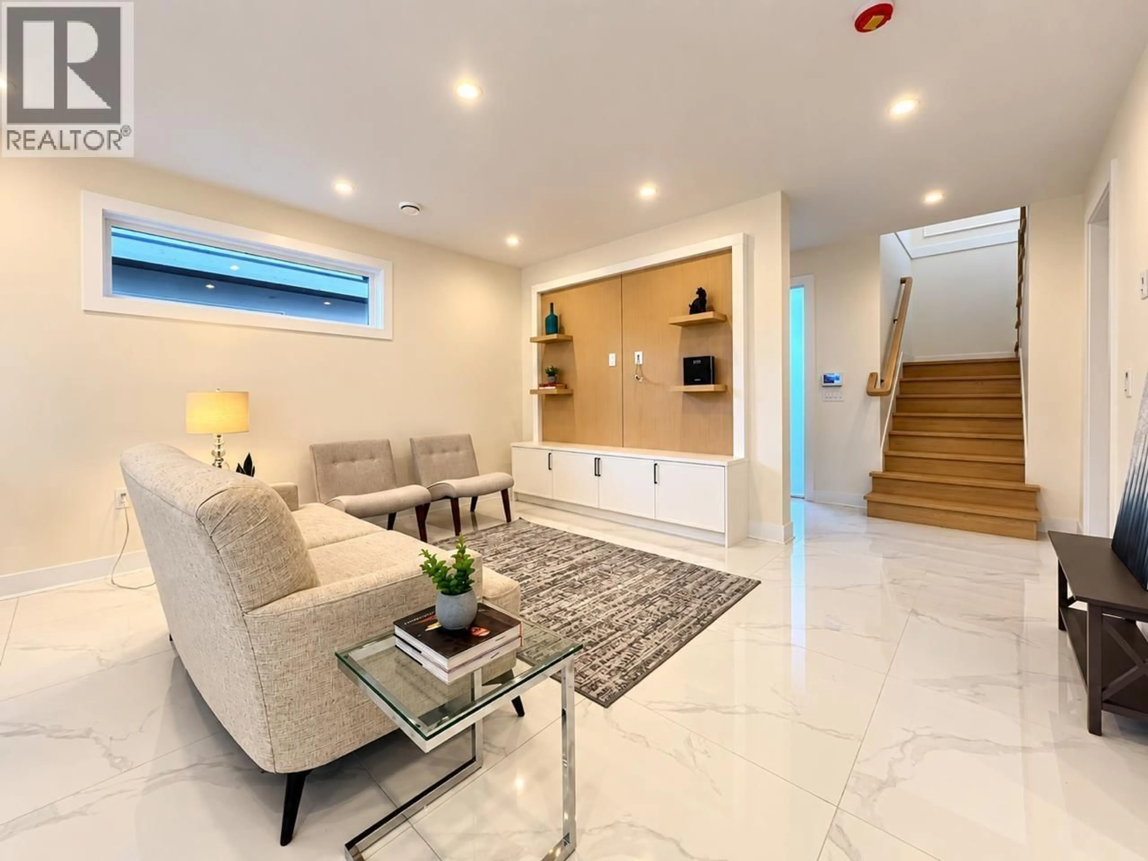 Living room with furniture, ceramic/tile floor for 4246 WILLIAMS ROAD, Richmond British Columbia V7E1J9