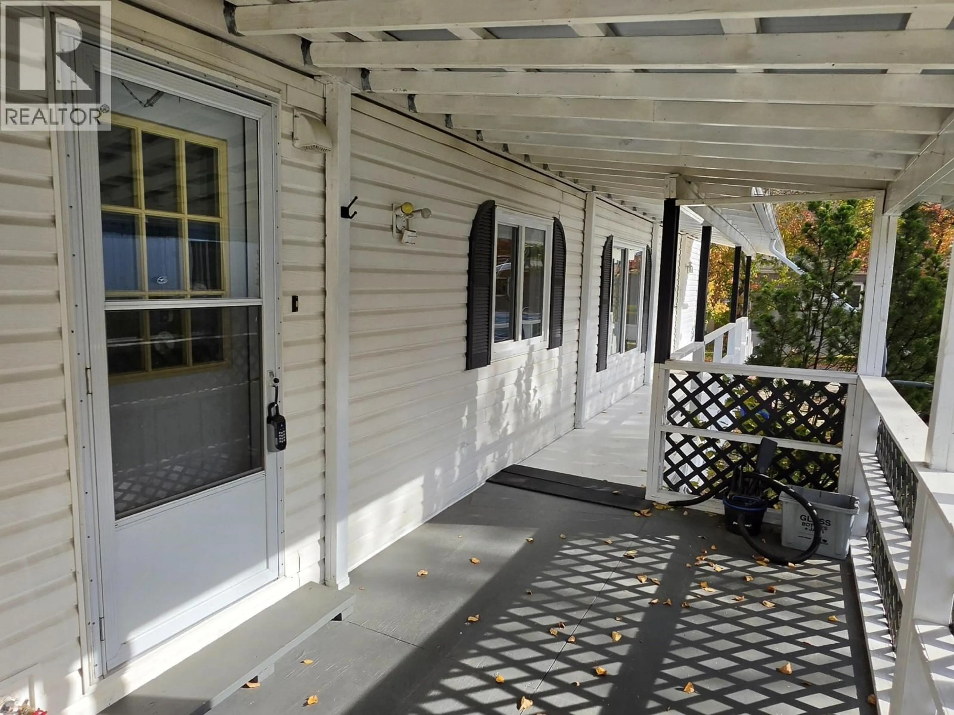 Home with vinyl exterior material, street for 6 - 654 NORTH FRASER DRIVE, Quesnel British Columbia V2J1Z6