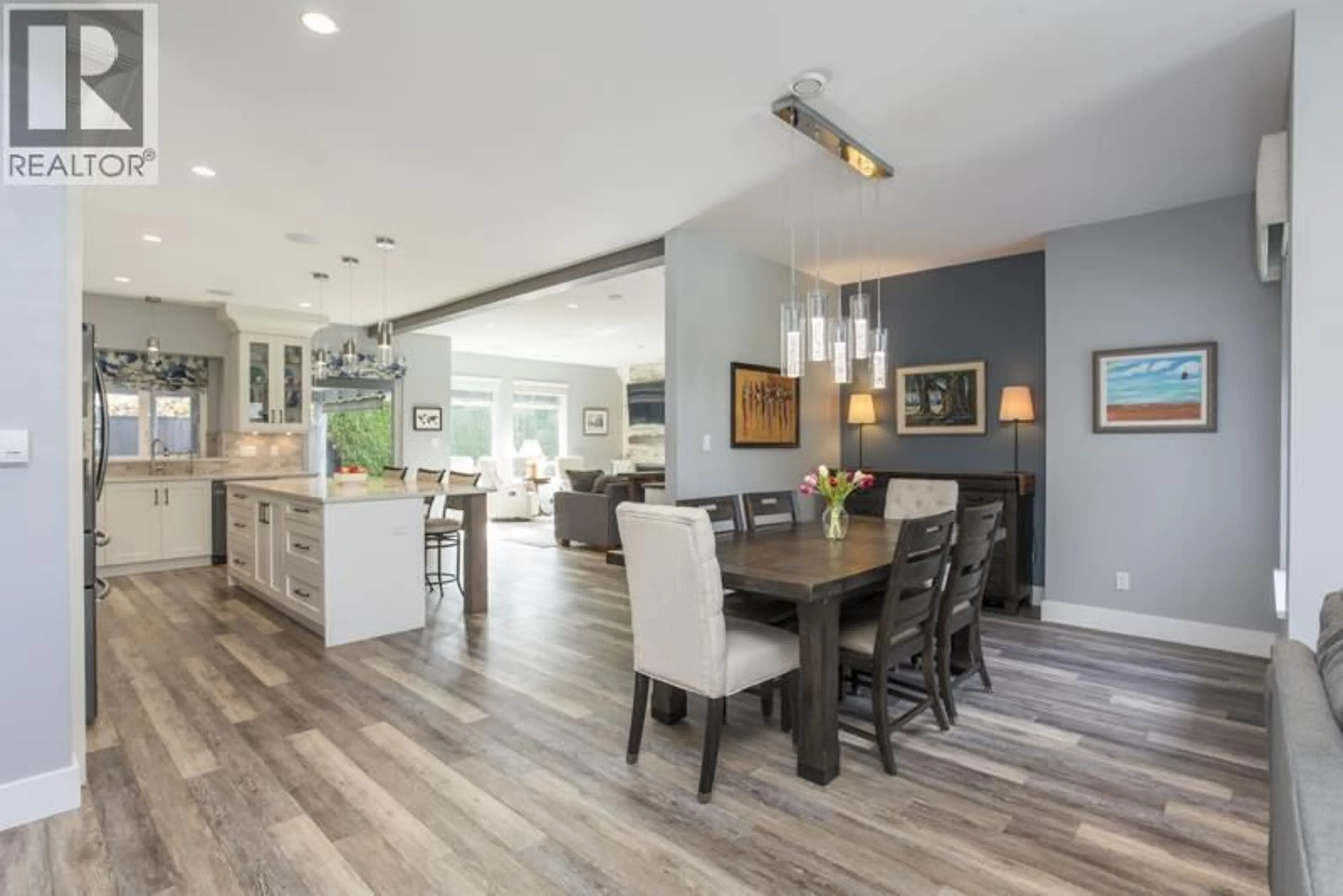 Open concept kitchen, wood/laminate floor for 5268 ST ANDREWS PLACE, Delta British Columbia V4M4E5