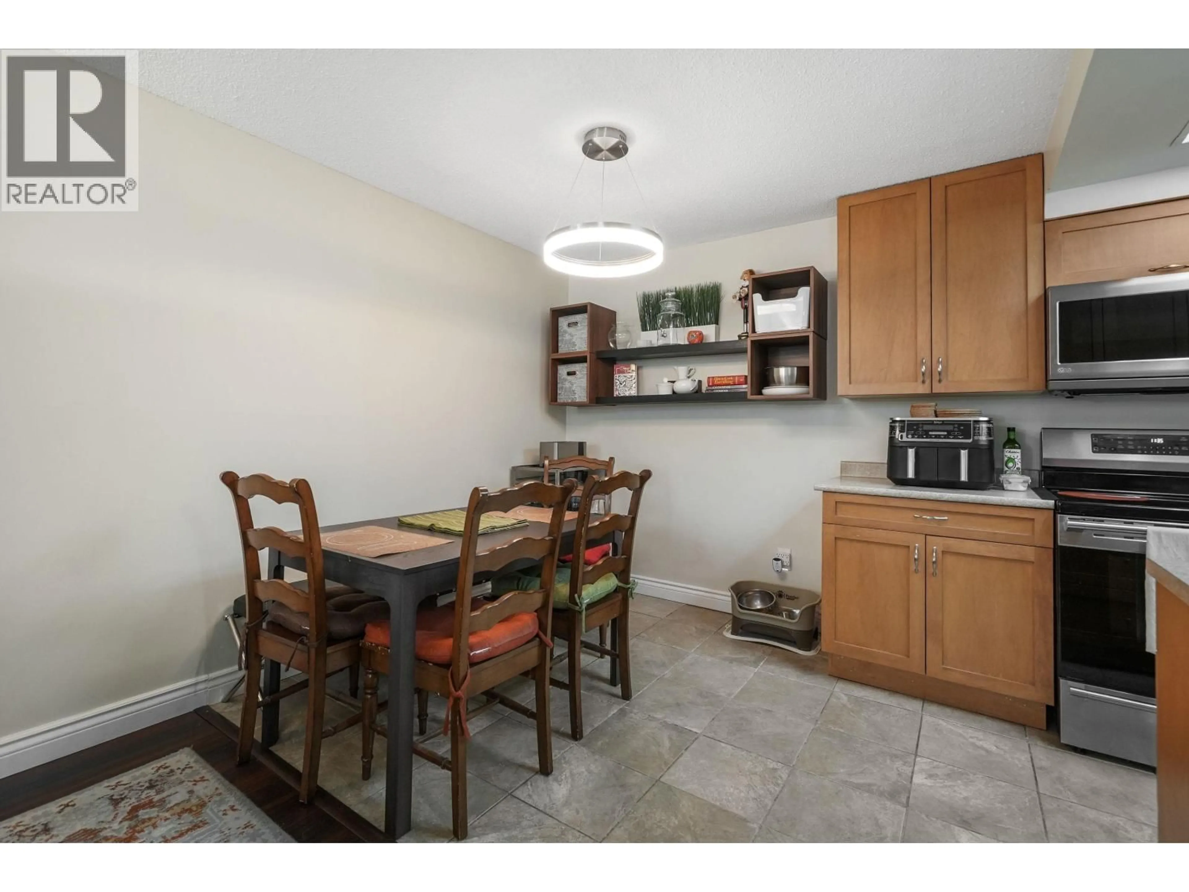 Standard kitchen, ceramic/tile floor for 201 - 444 6TH AVENUE, Vancouver British Columbia V5T1K6