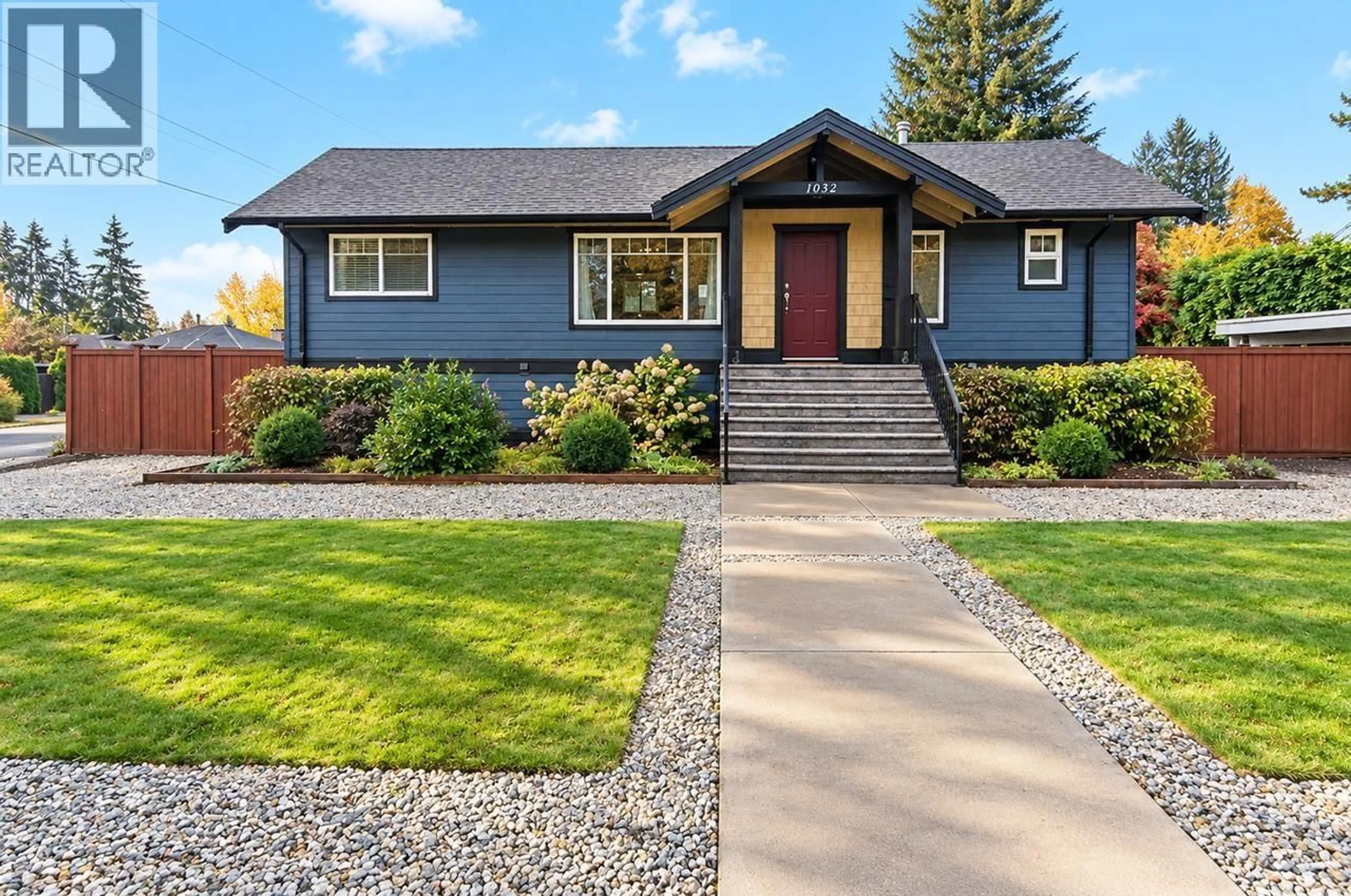Home with vinyl exterior material, street for 1032 GLENAYRE DRIVE, Port Moody British Columbia V3H1J6