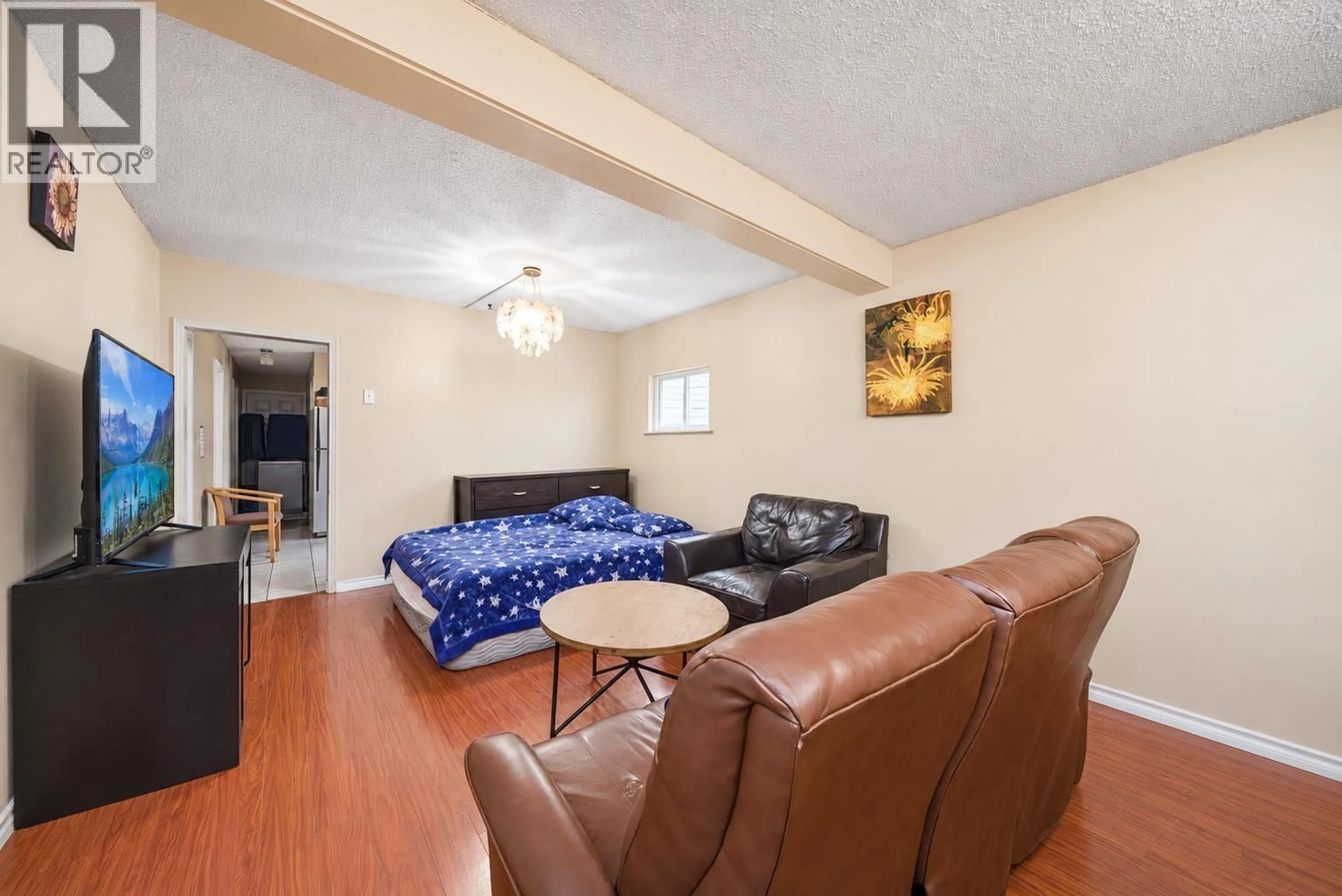 Living room with furniture, unknown for 4940 KILLARNEY STREET, Vancouver British Columbia V5R3V7