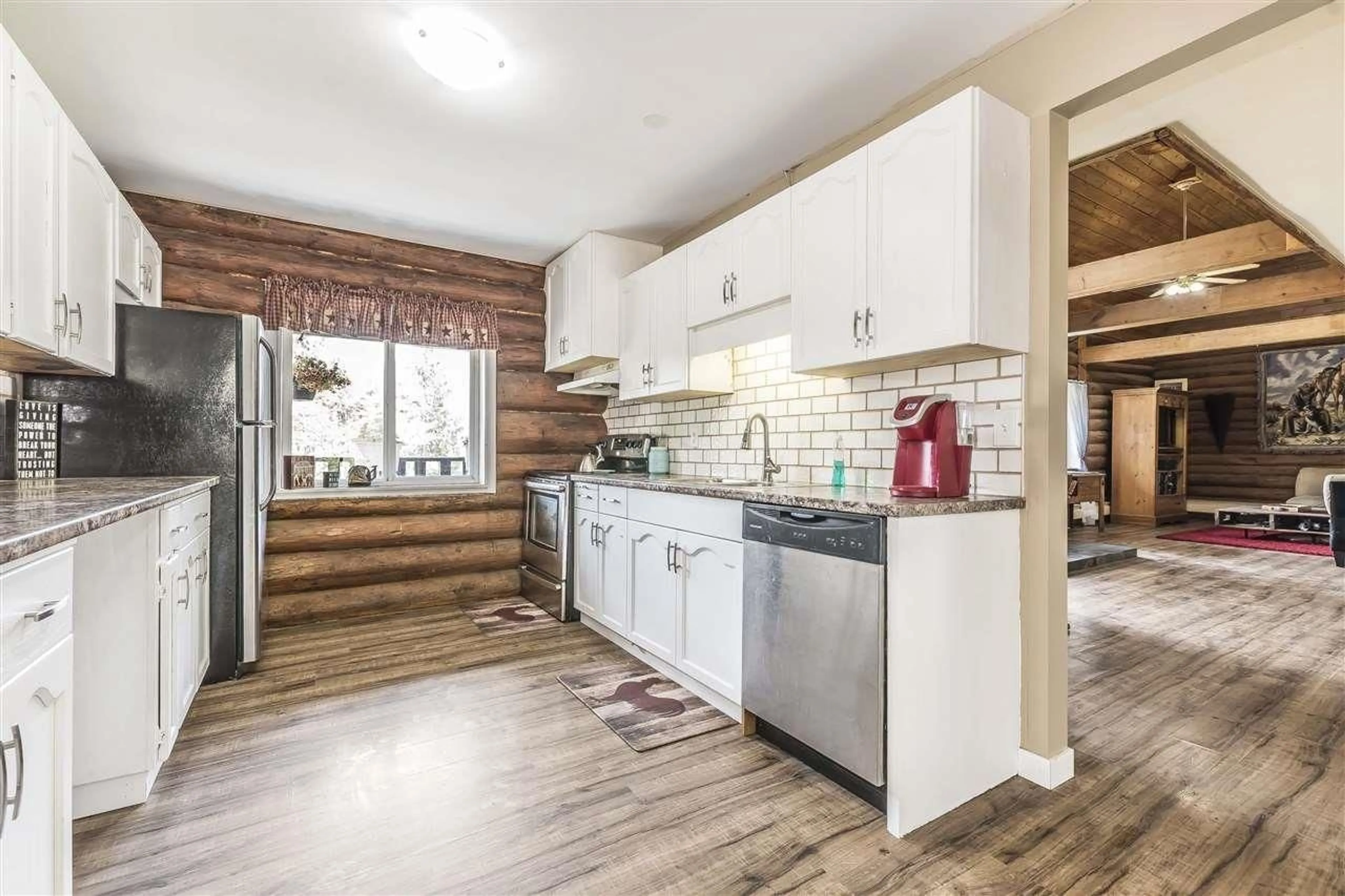 Open concept kitchen, unknown for 50235 LOOKOUT ROAD, Ryder Lake British Columbia V4Z1A5