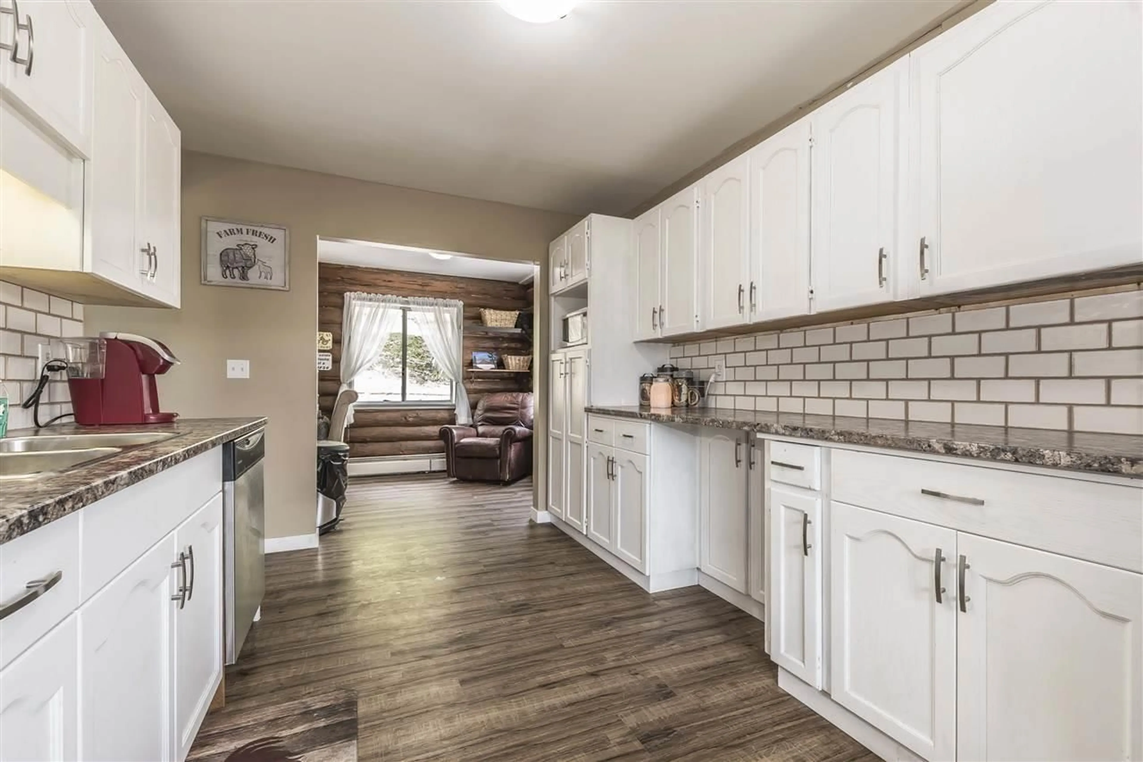 Open concept kitchen, ceramic/tile floor for 50235 LOOKOUT ROAD, Ryder Lake British Columbia V4Z1A5
