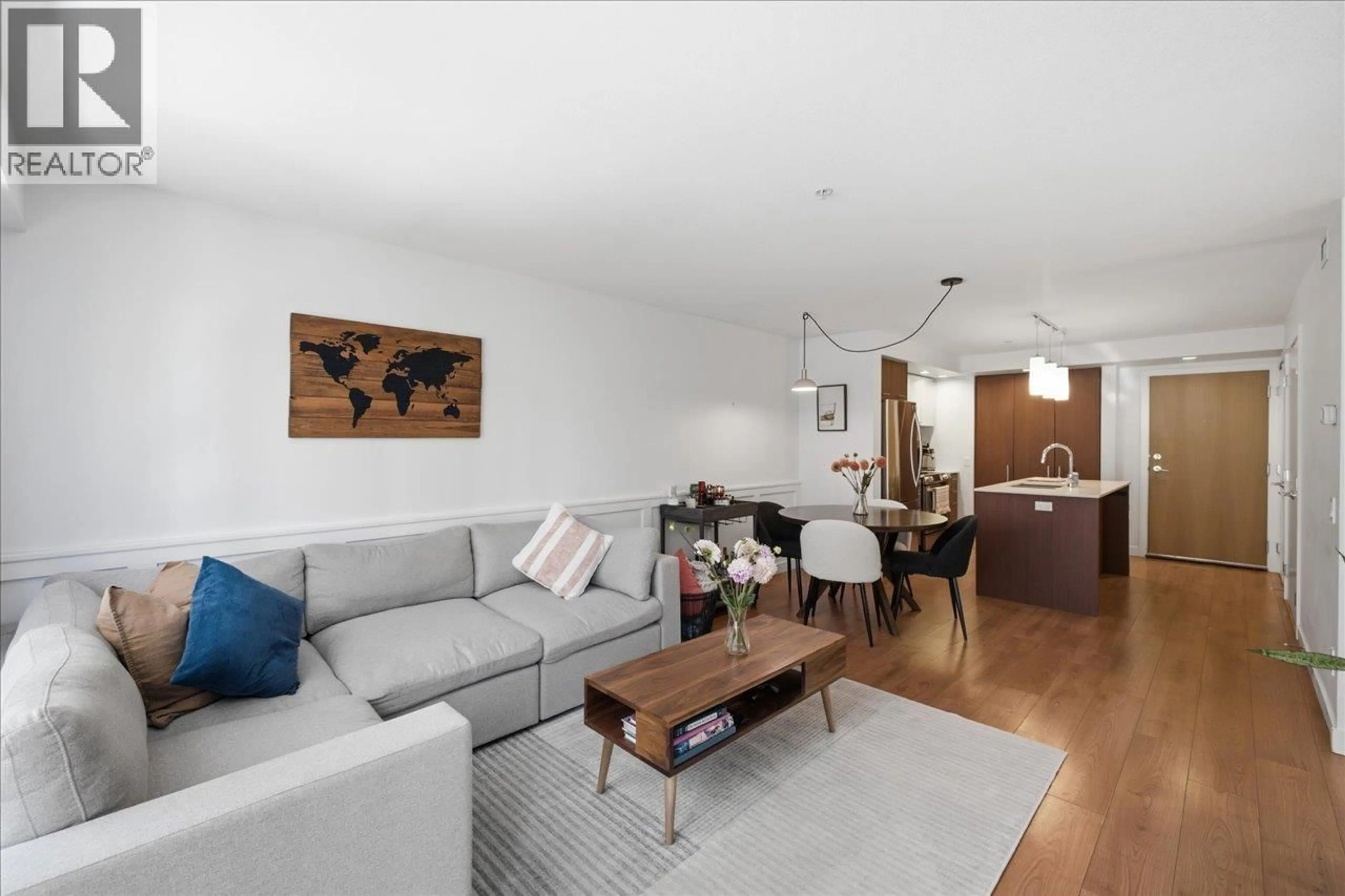 Living room with furniture, unknown for 102 - 221 3RD STREET, North Vancouver British Columbia V7L0C1