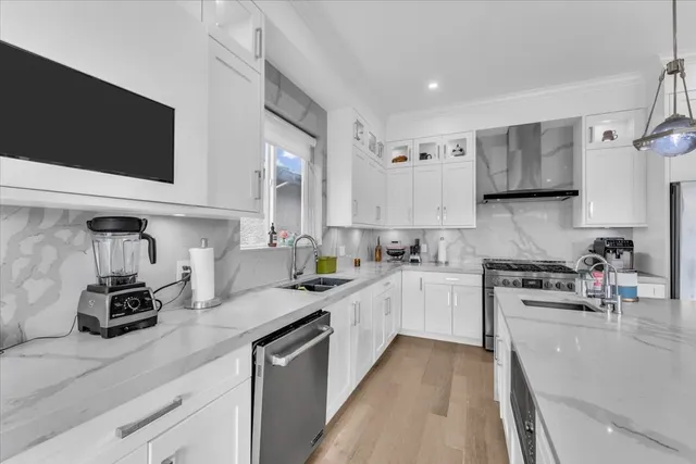 16520 20A AVENUE, Surrey 4