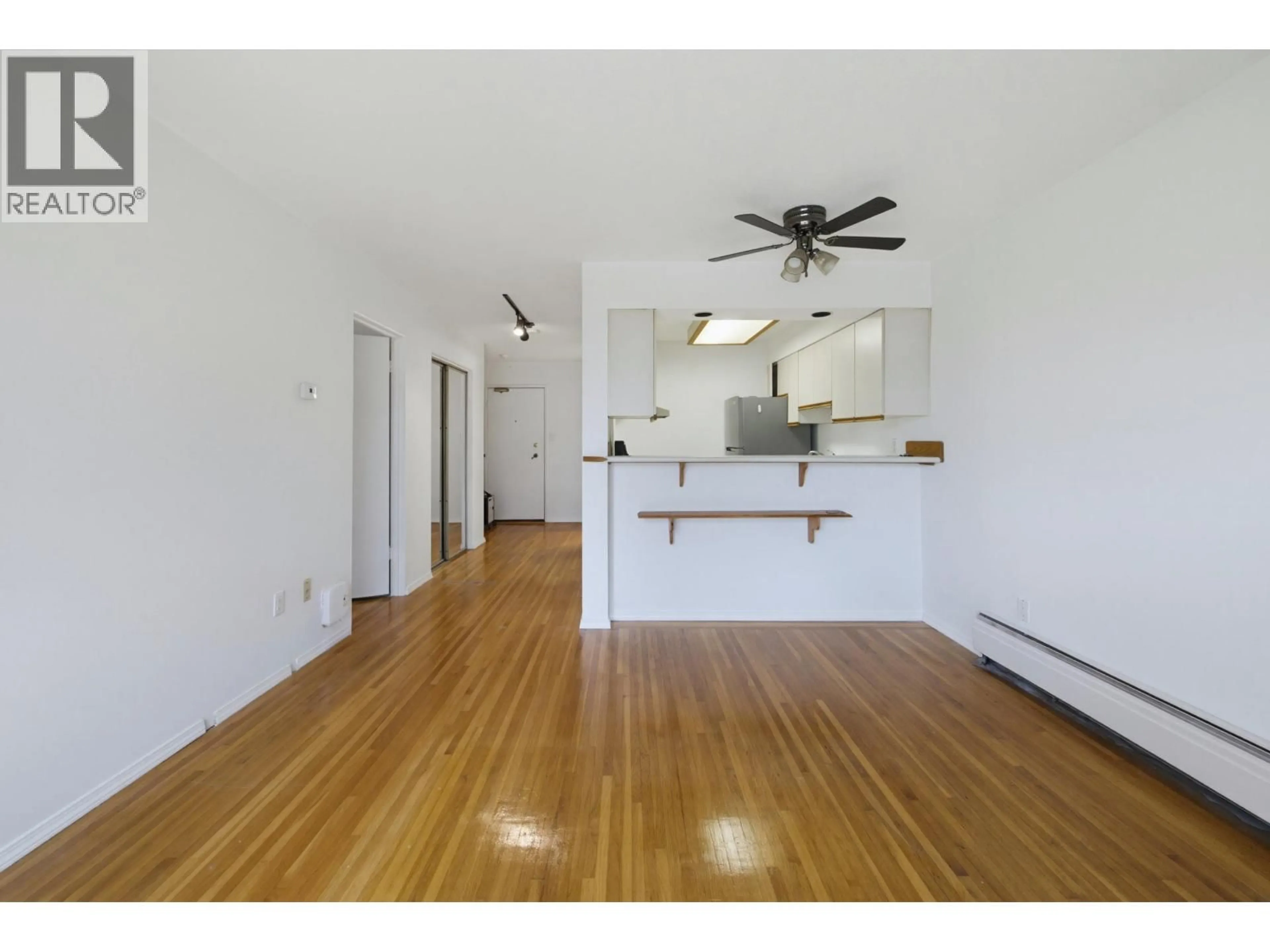 A pic of a room for 301 - 2125 2ND AVENUE, Vancouver British Columbia V6K1H7