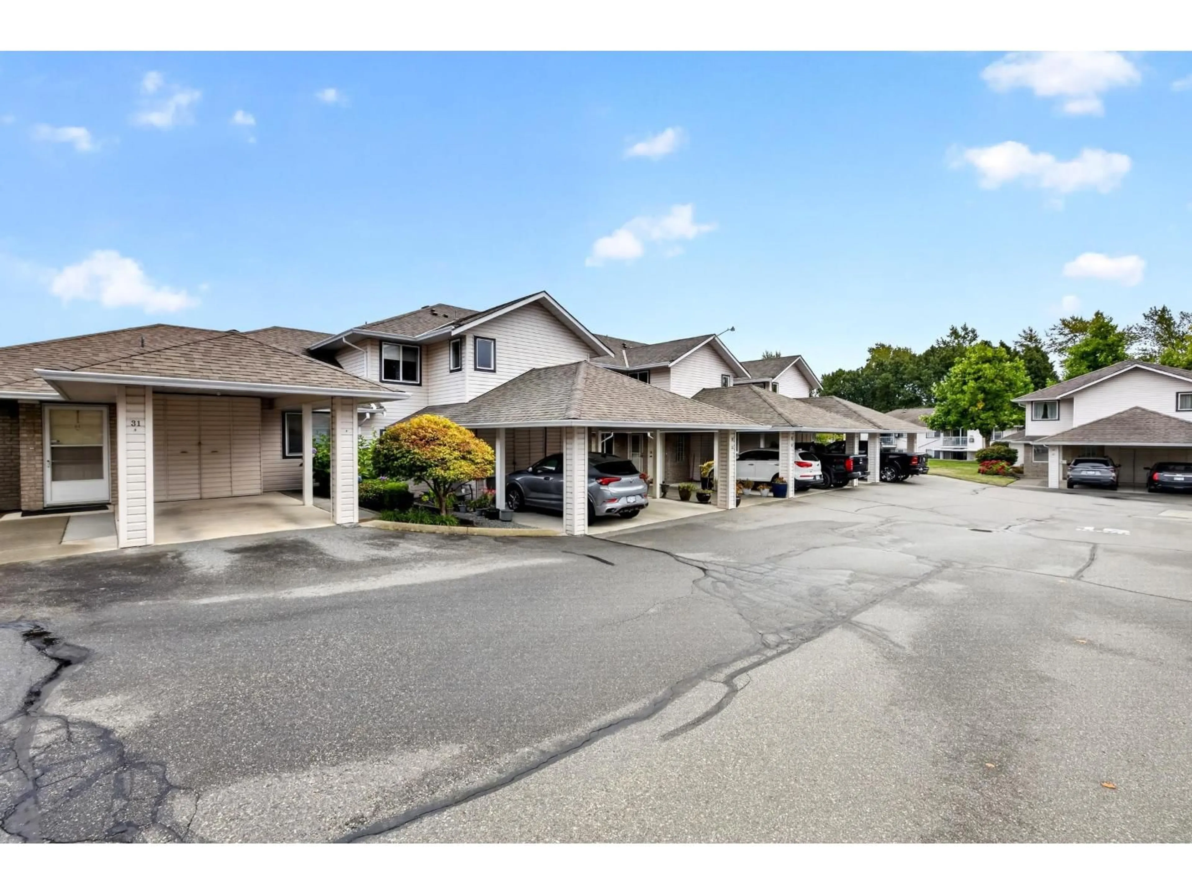 Patio, street for 33 - 15020 66A AVENUE, Surrey British Columbia V3S2A5