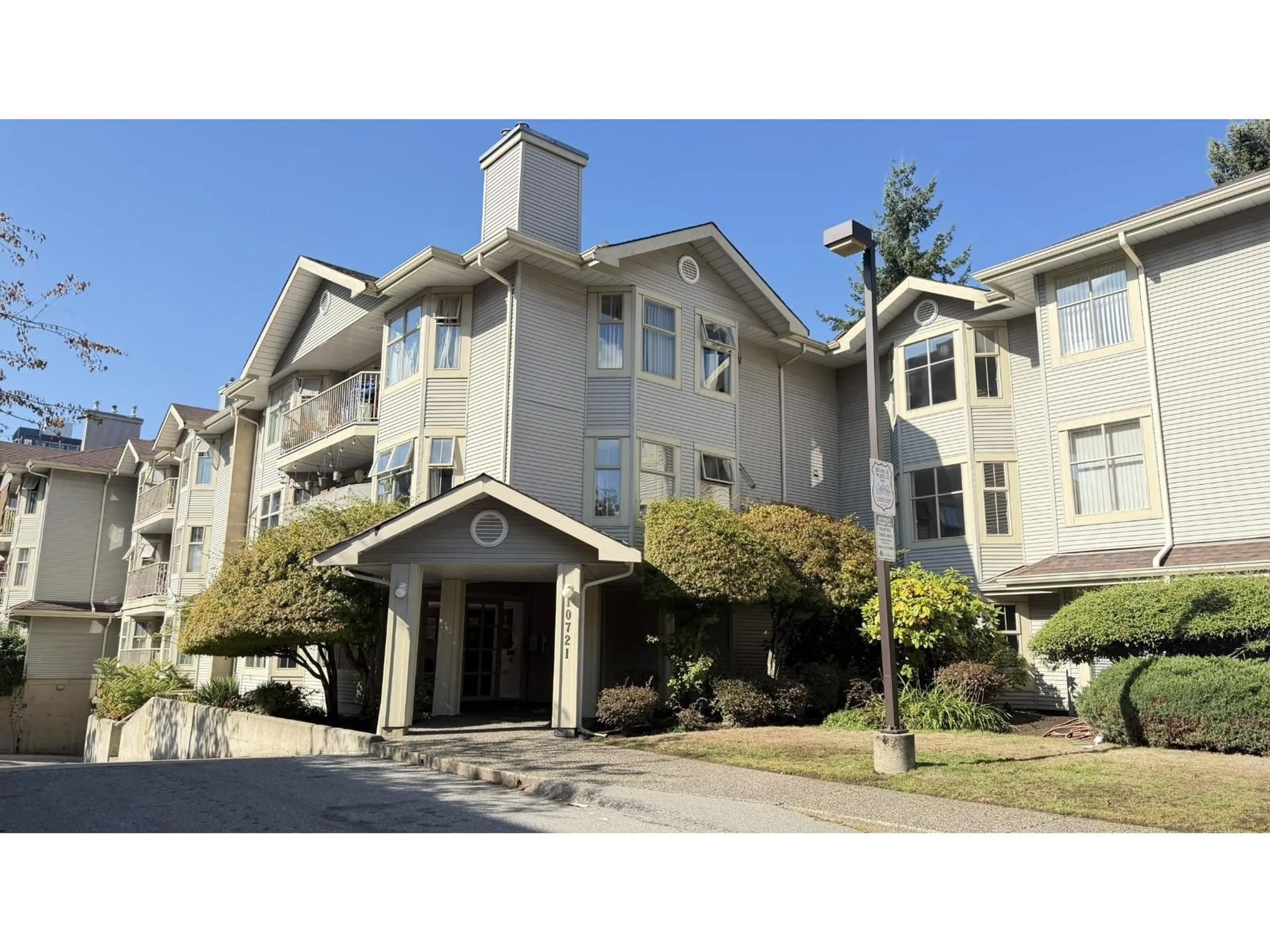 Unknown for 110 - 10721 139 STREET, Surrey British Columbia V3T4L8