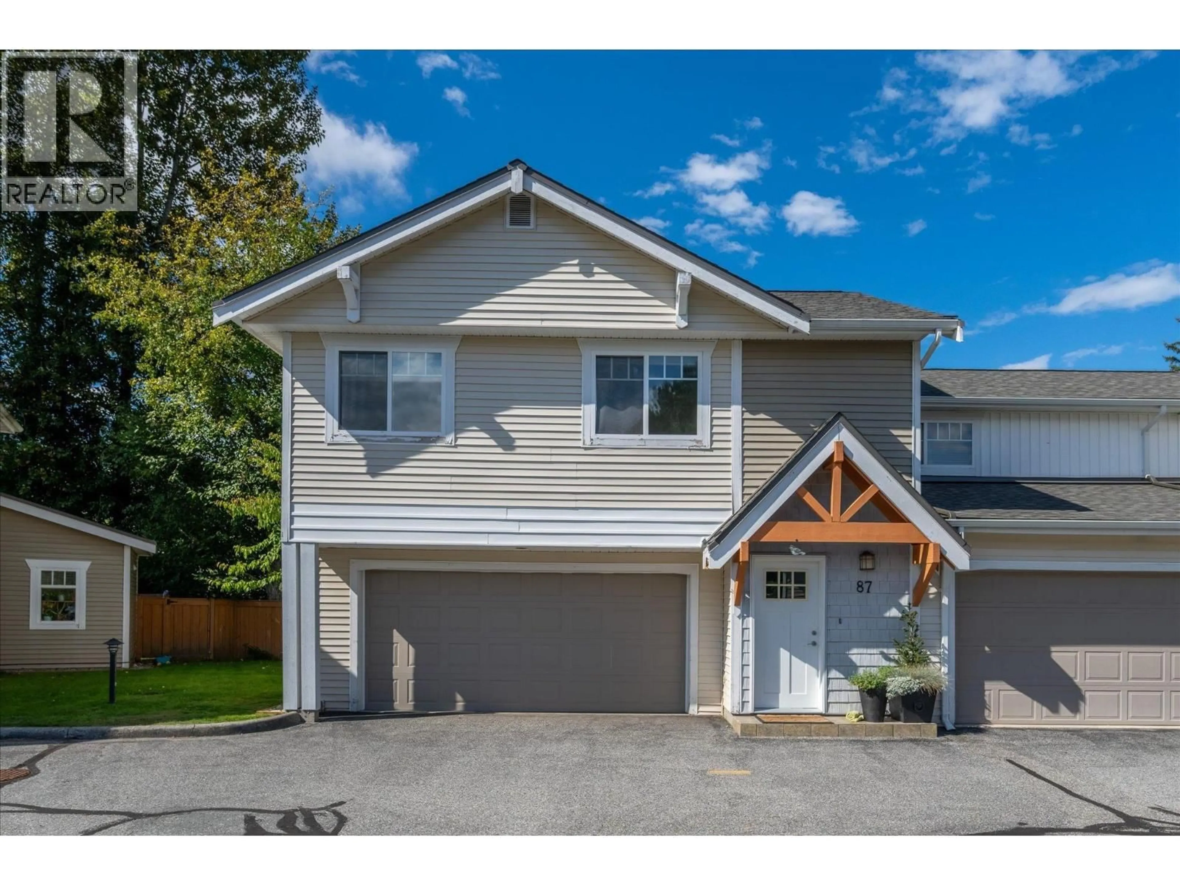 Home with vinyl exterior material, street for 87 - 1821 WILLOW CRESCENT, Squamish British Columbia V8B0L9