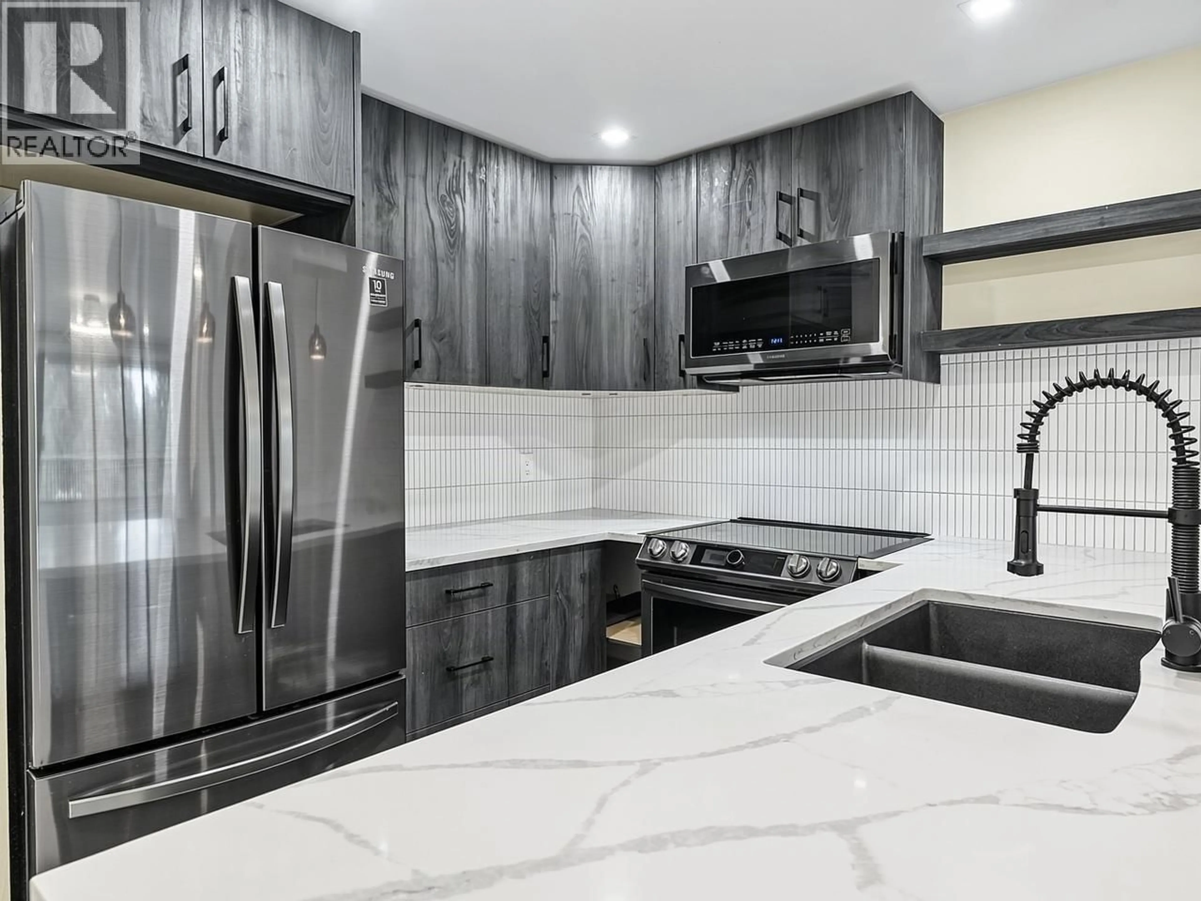 Unknown for 901 - 6595 WILLINGDON AVENUE, Burnaby British Columbia V5H4E5