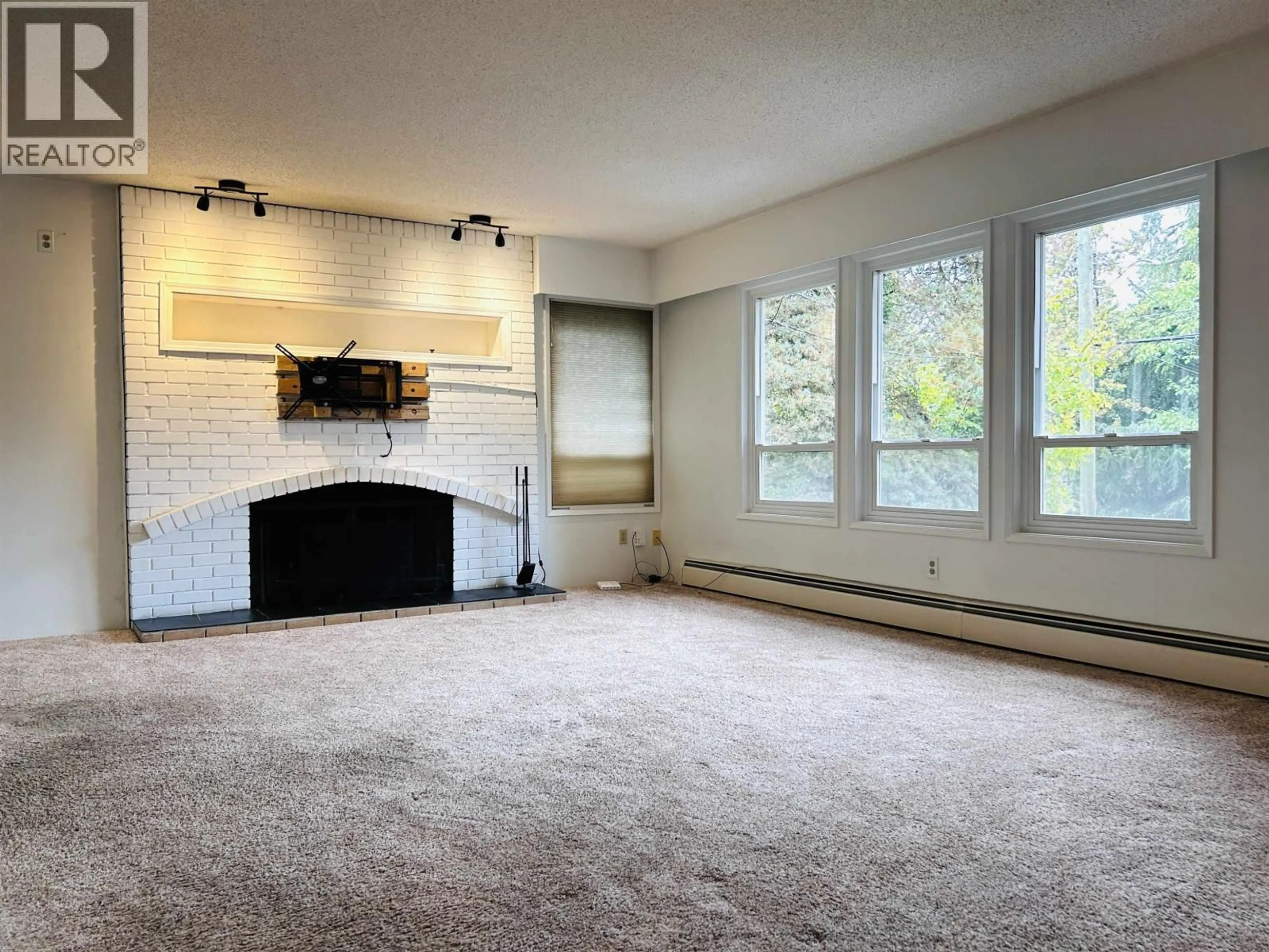 A pic of a room for 1404 WINSLOW AVENUE, Coquitlam British Columbia V3J2G4