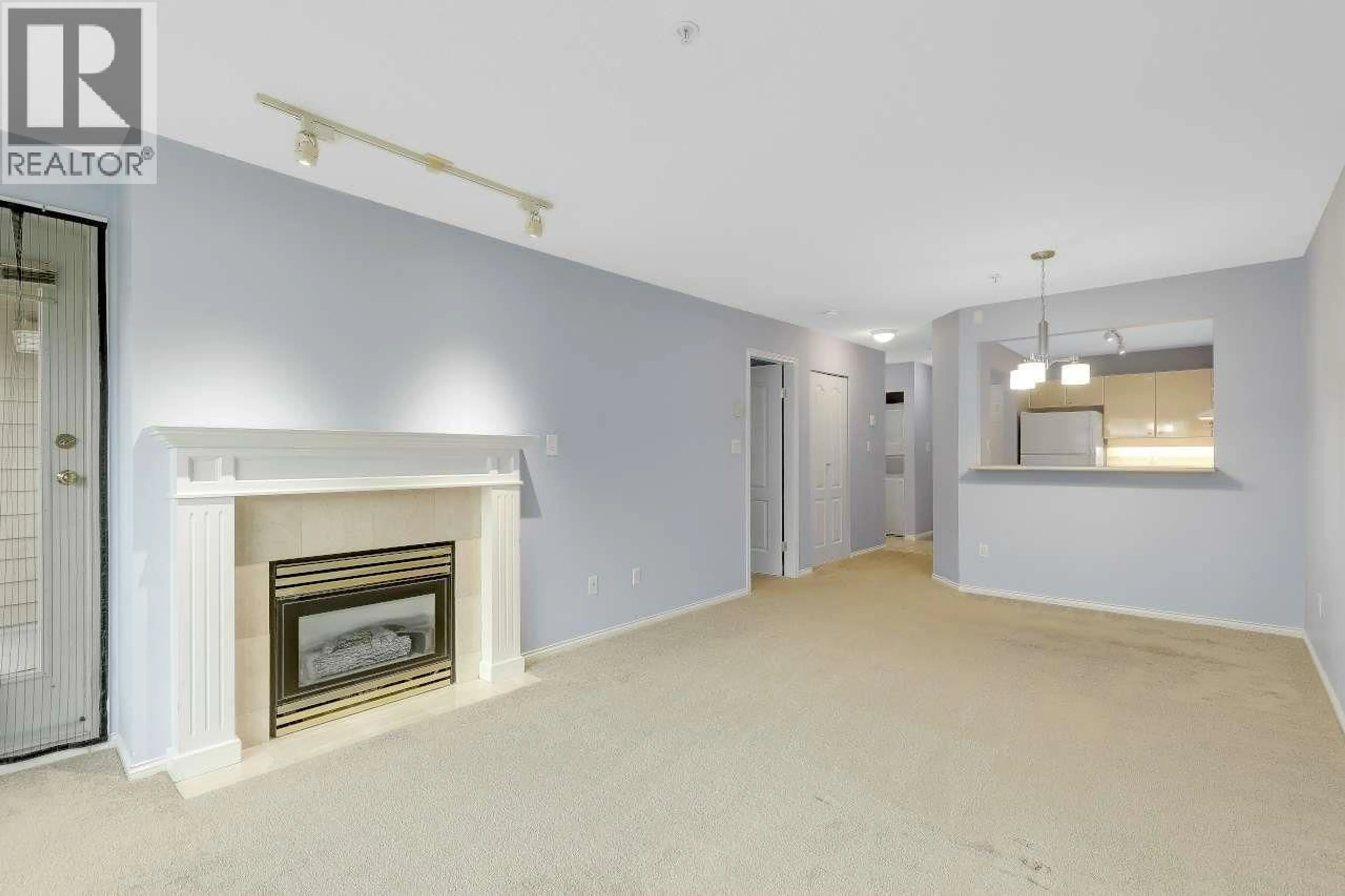 A pic of a room for 316 - 5888 DOVER CRESCENT, Richmond British Columbia V7C5R9