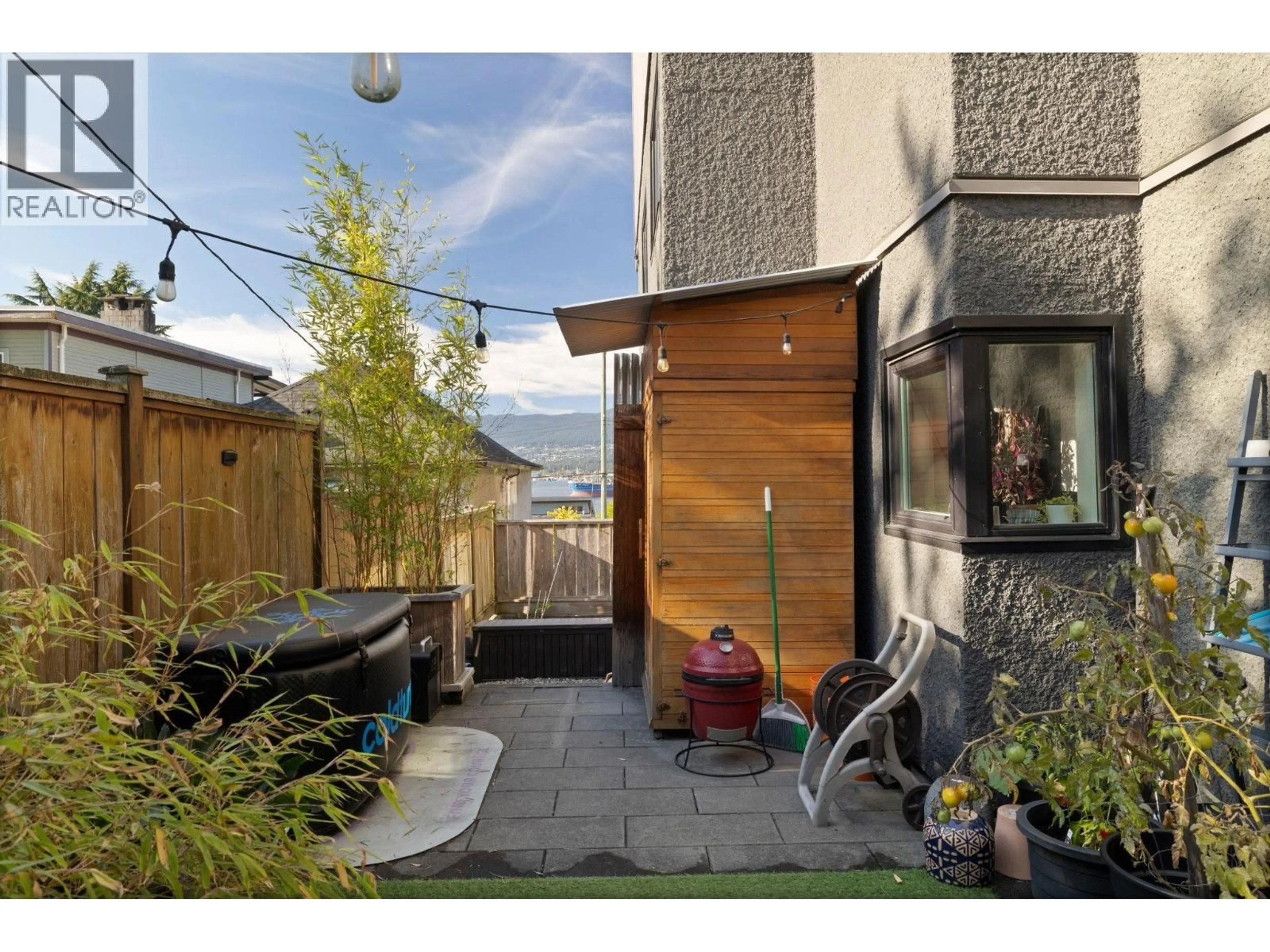 Patio, street for 214 - 2336 WALL STREET, Vancouver British Columbia V5L1B7
